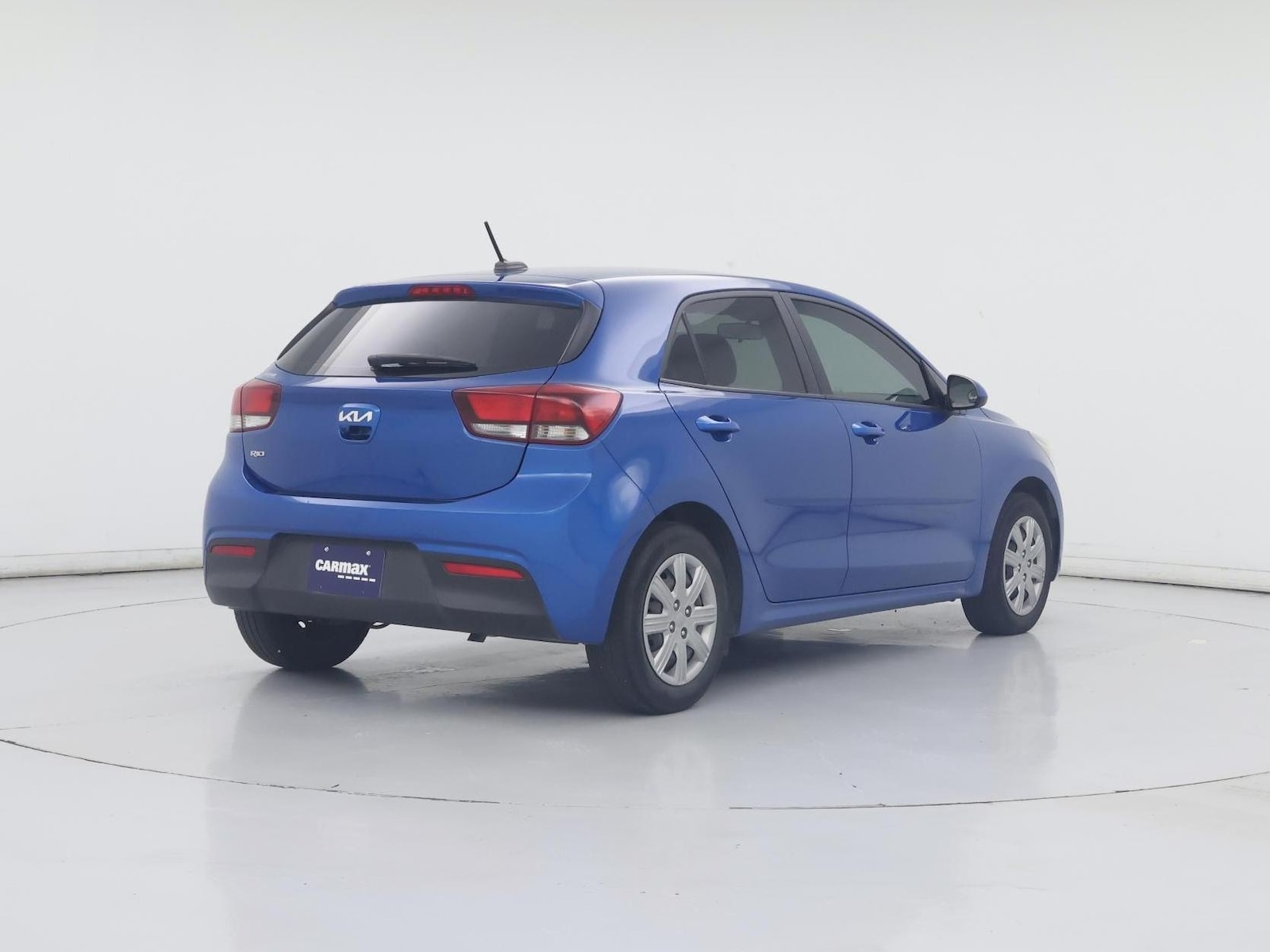 2022 Kia Rio 5-Door S - Photo 9