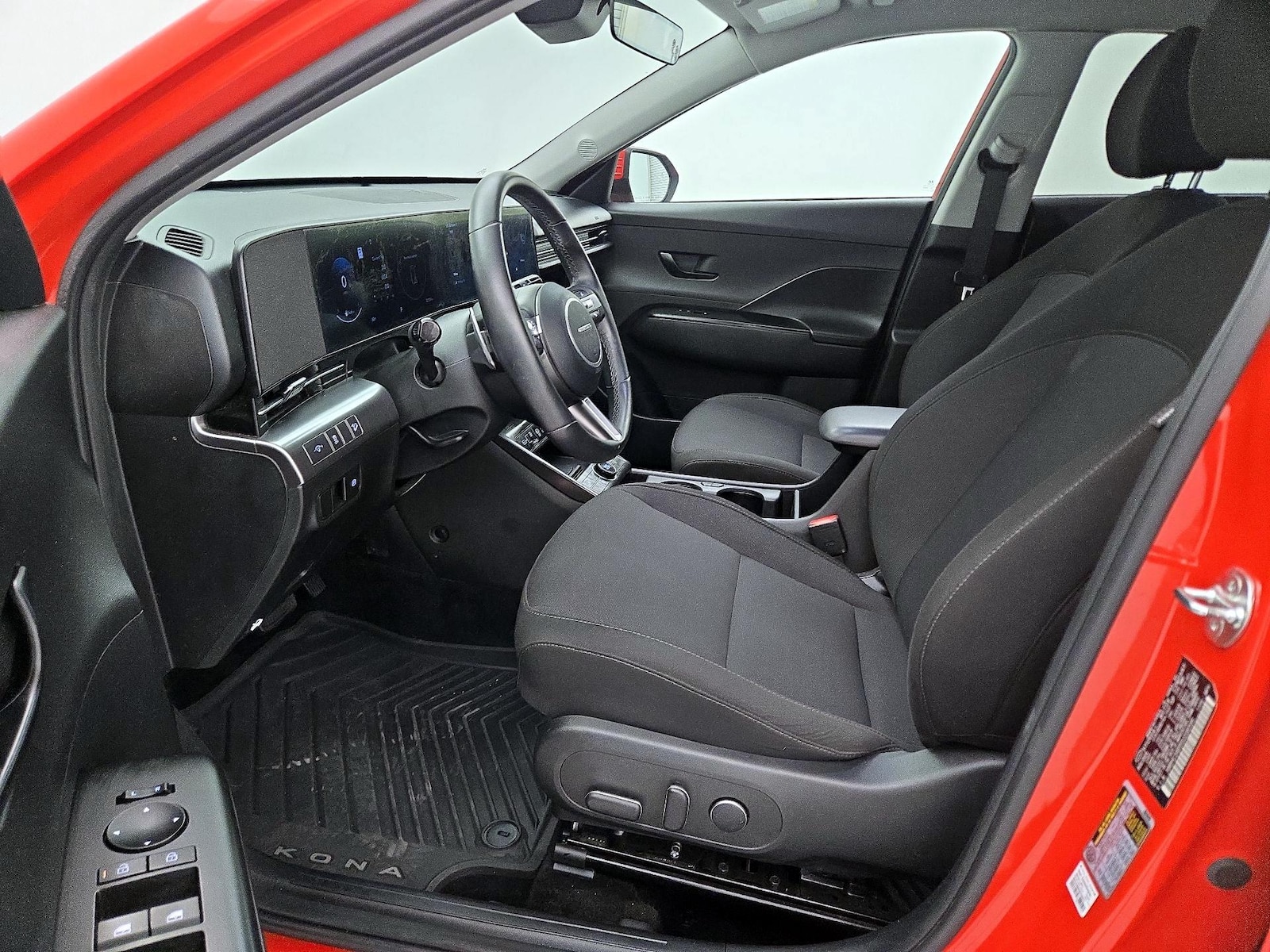 2025 Hyundai Kona SEL Convenience - Photo 12