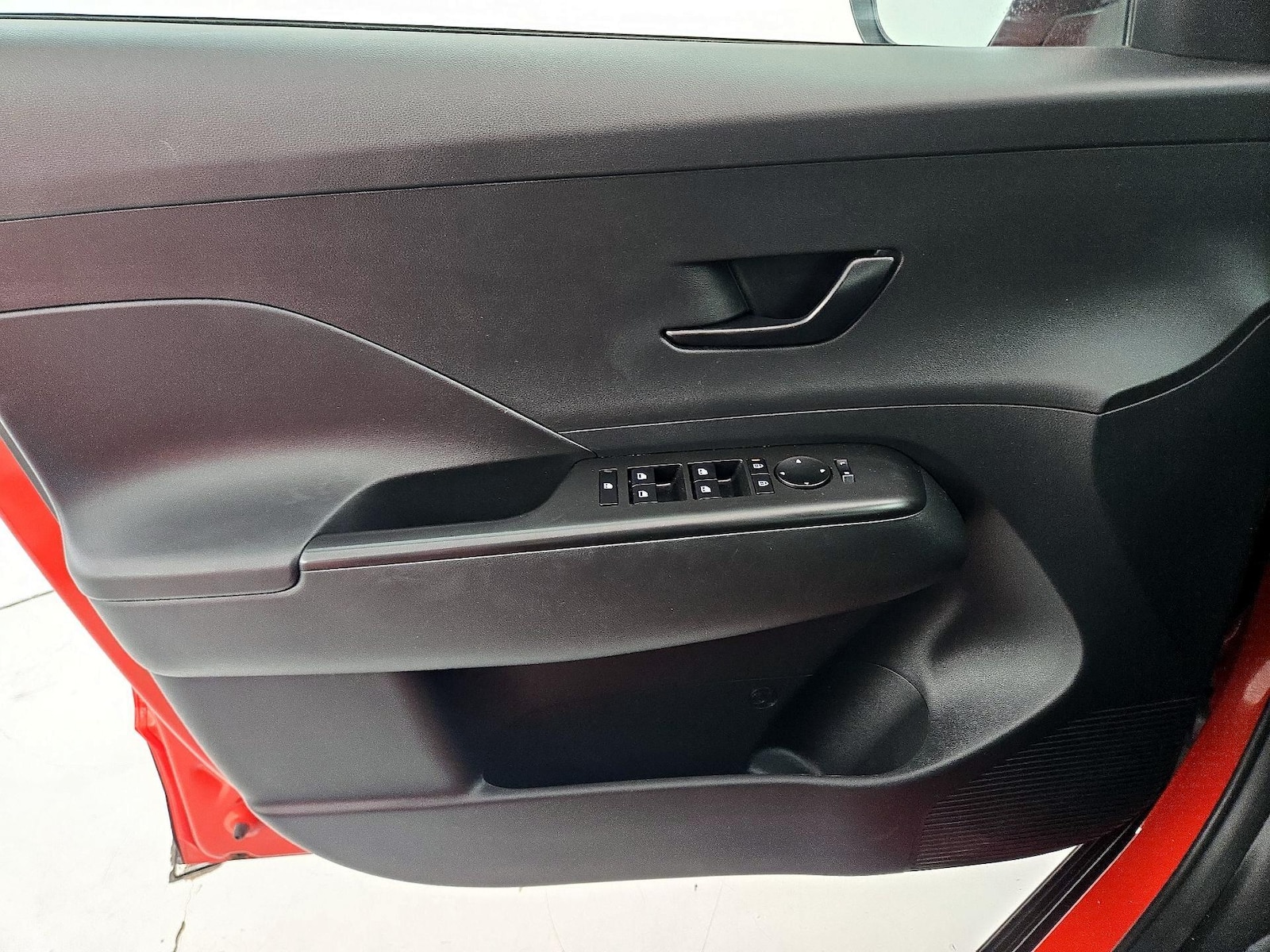 2025 Hyundai Kona SEL Convenience - Photo 13
