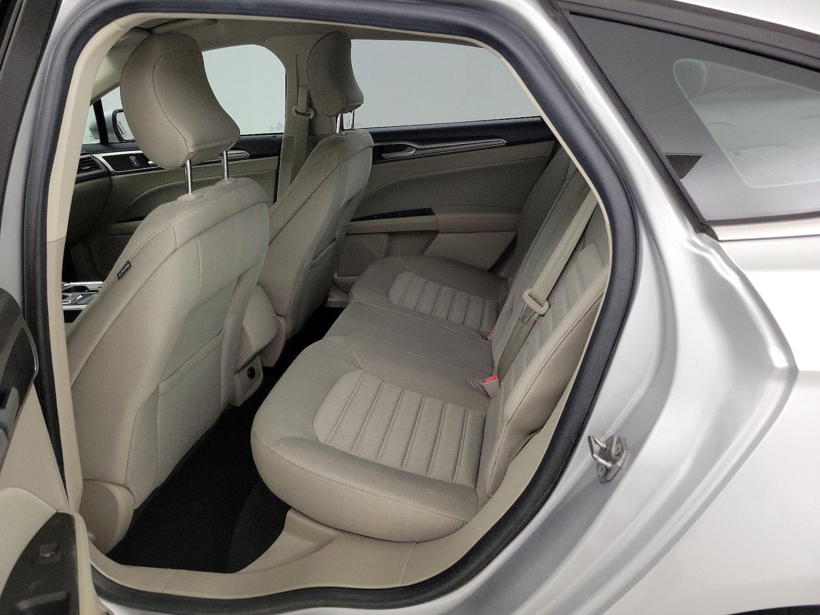 2018 Ford Fusion SE - Photo 20