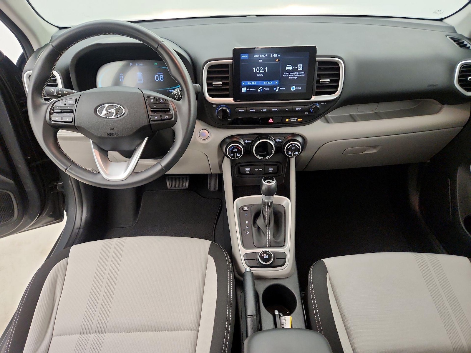 2024 Hyundai Venue SEL - Photo 10