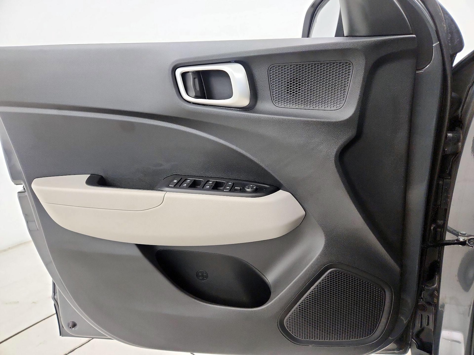 2024 Hyundai Venue SEL - Photo 13