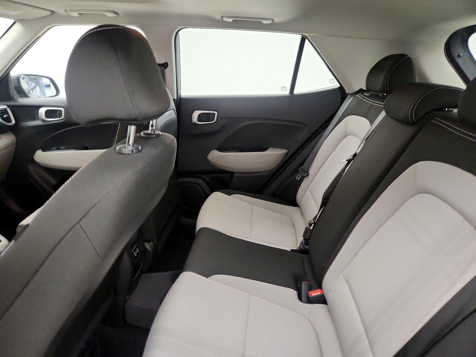 2024 Hyundai Venue SEL - Photo 21