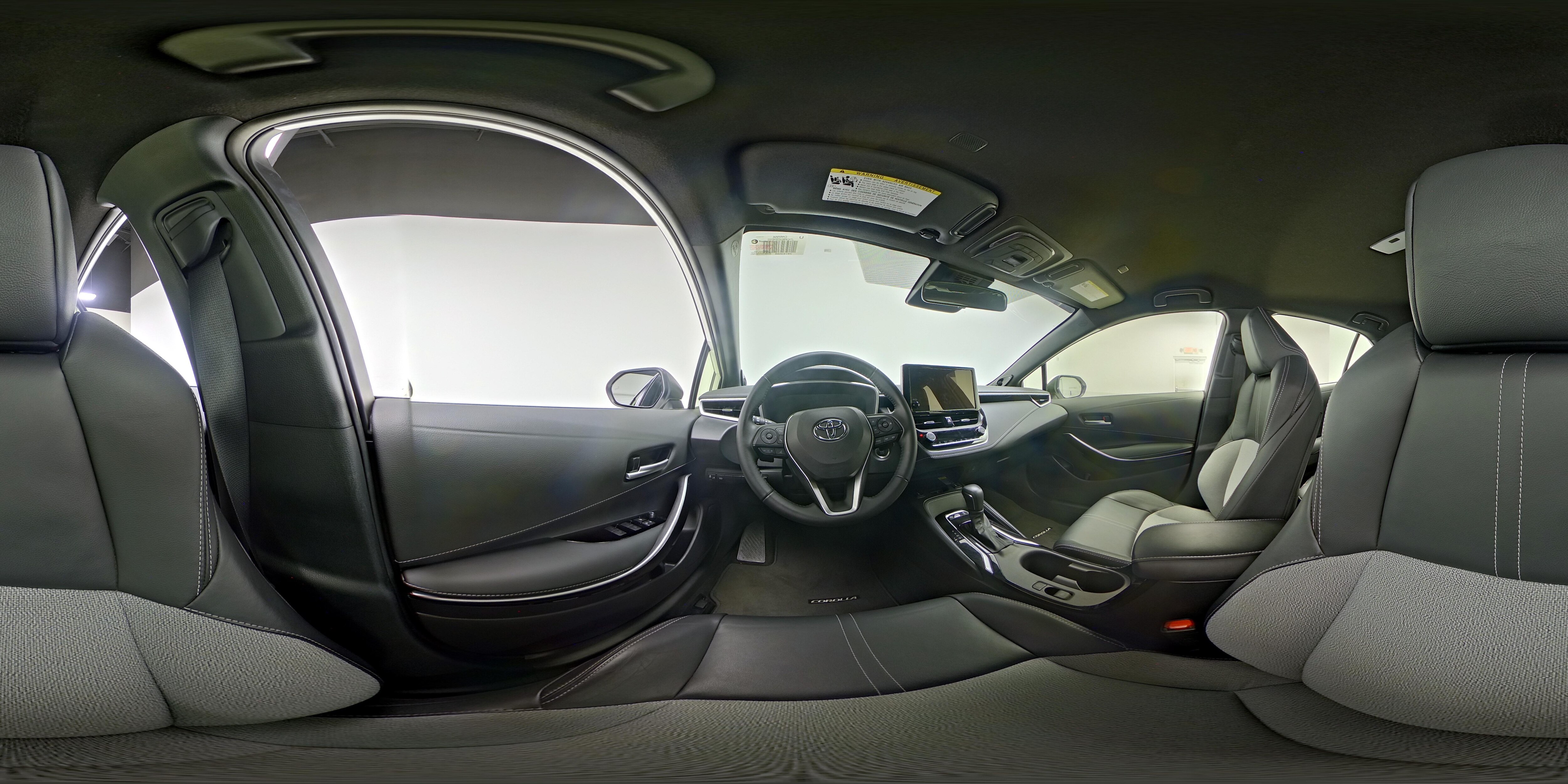 2025 Toyota Corolla Hatchback XSE - Photo 28