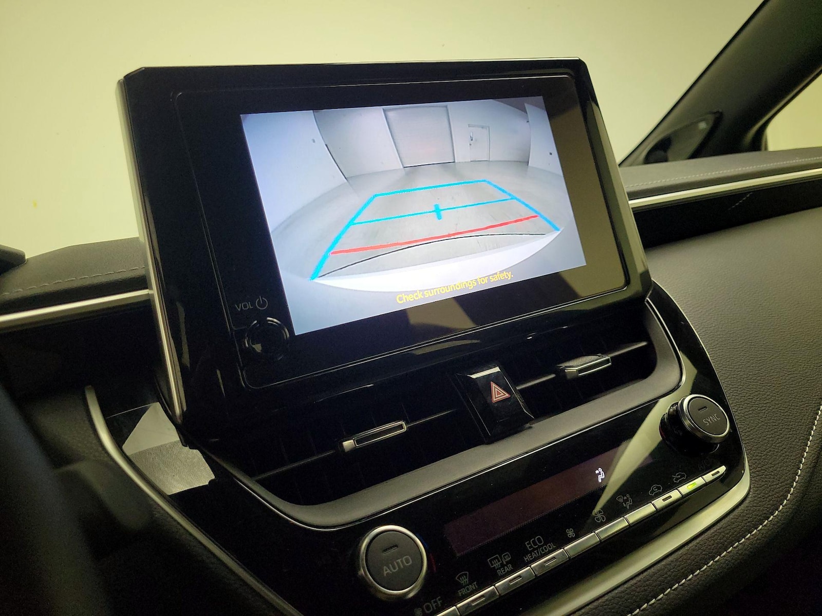 2025 Toyota Corolla Hatchback XSE - Photo 16
