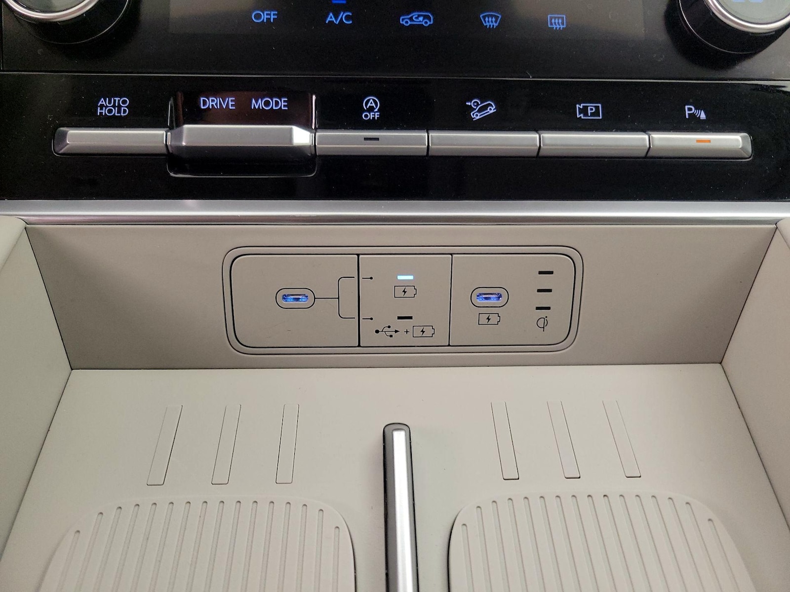 2025 Hyundai Santa Fe SEL - Photo 19