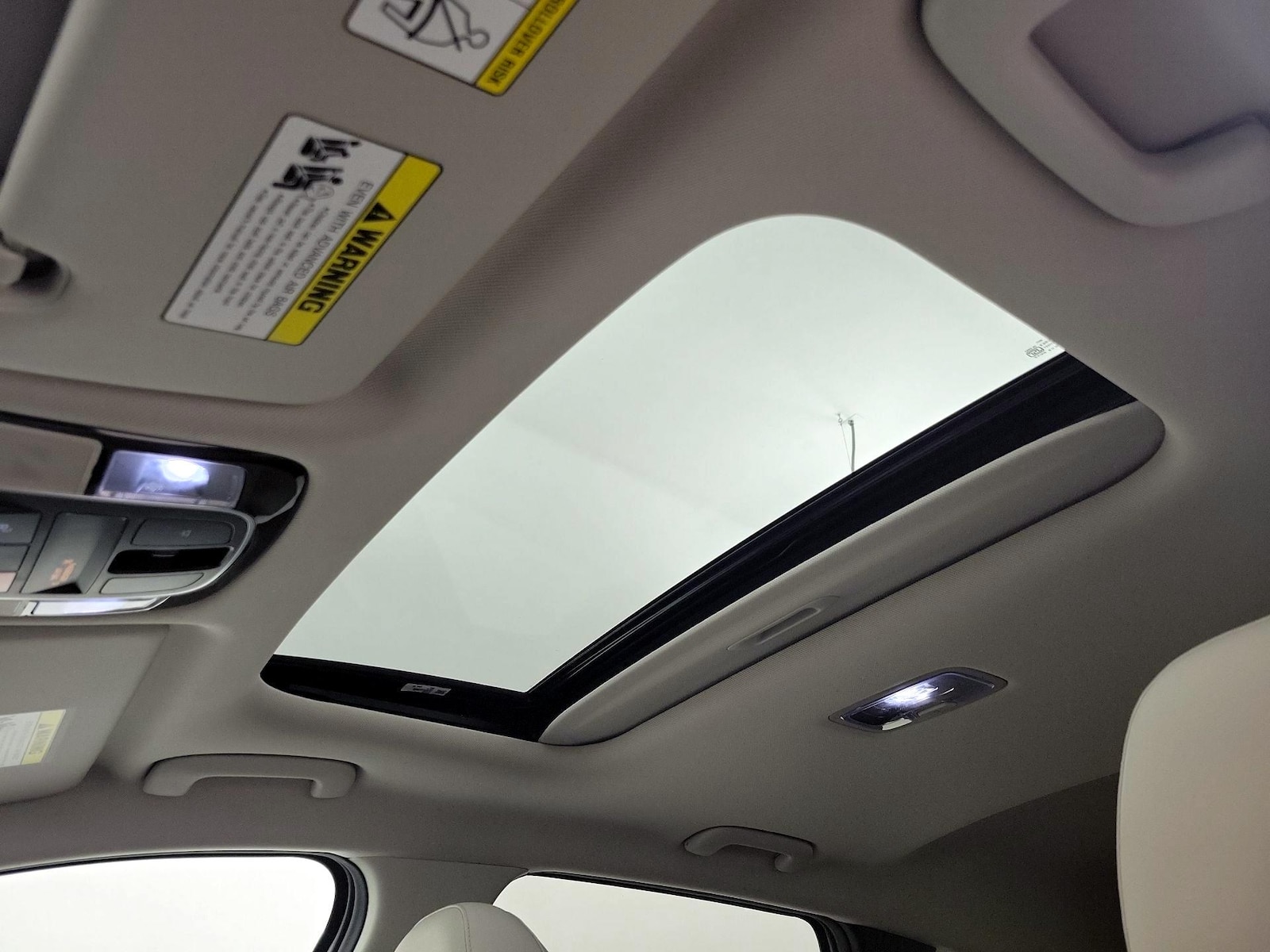 Sunroof(s) & Overhead Airbags