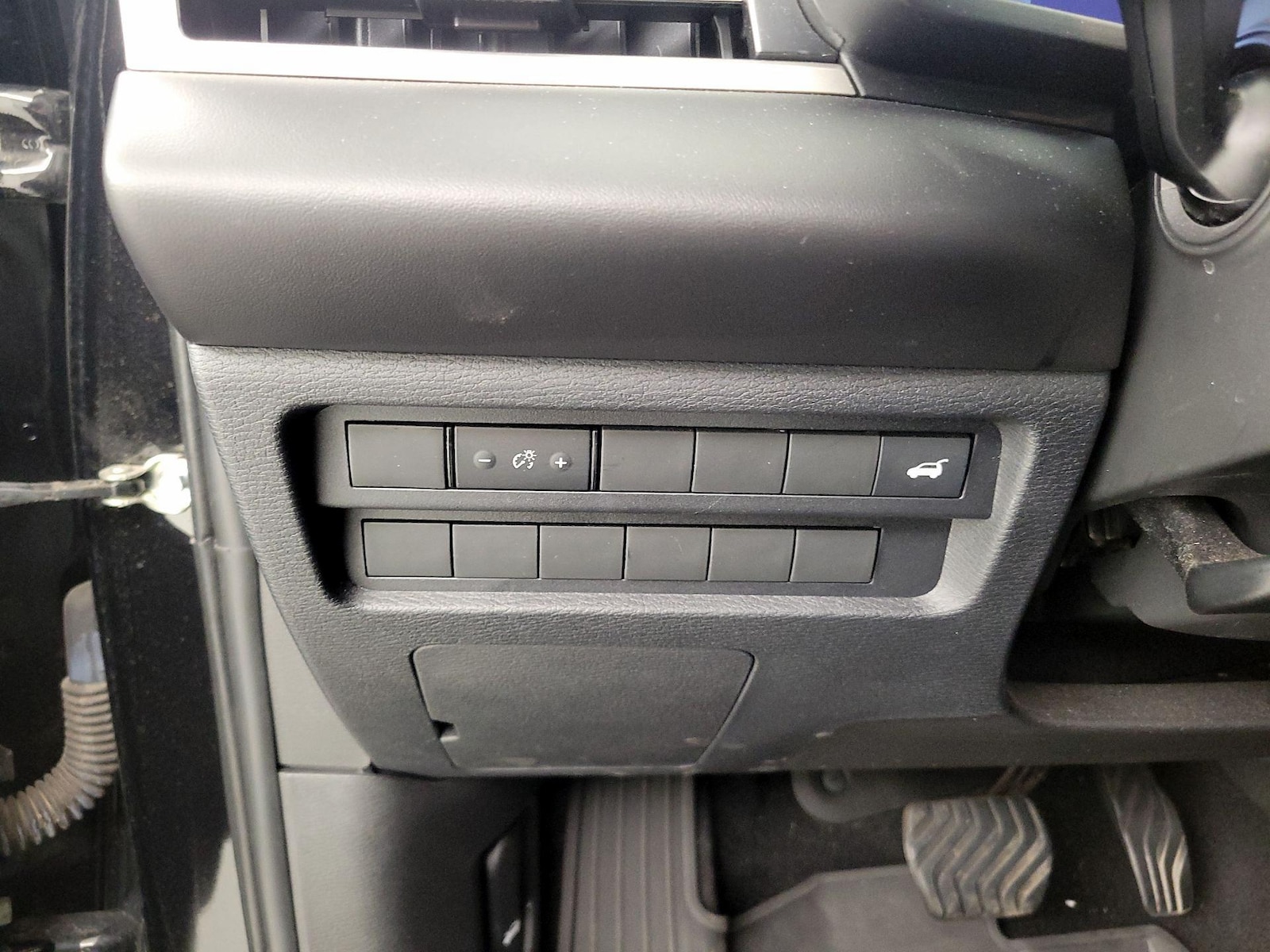 2024 Mitsubishi Outlander SE - Photo 13