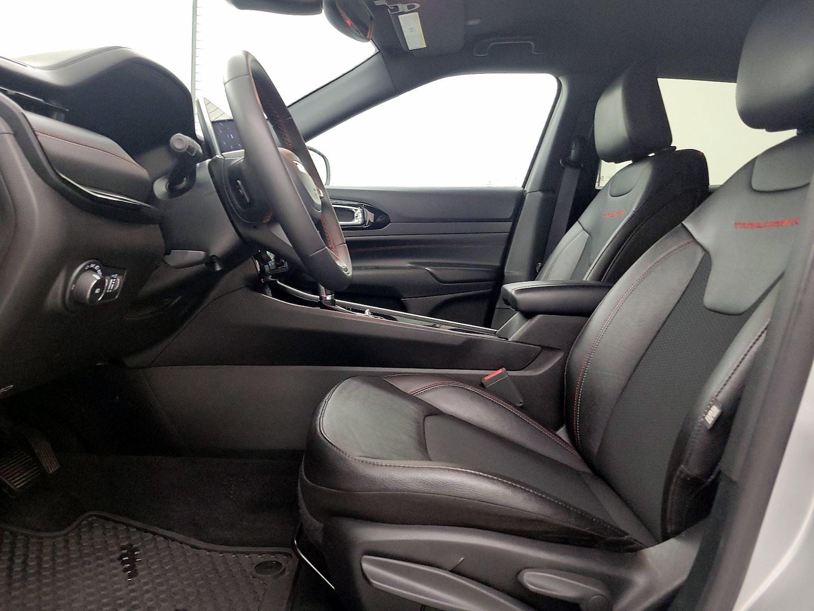 2025 Jeep Compass Trailhawk - Photo 12