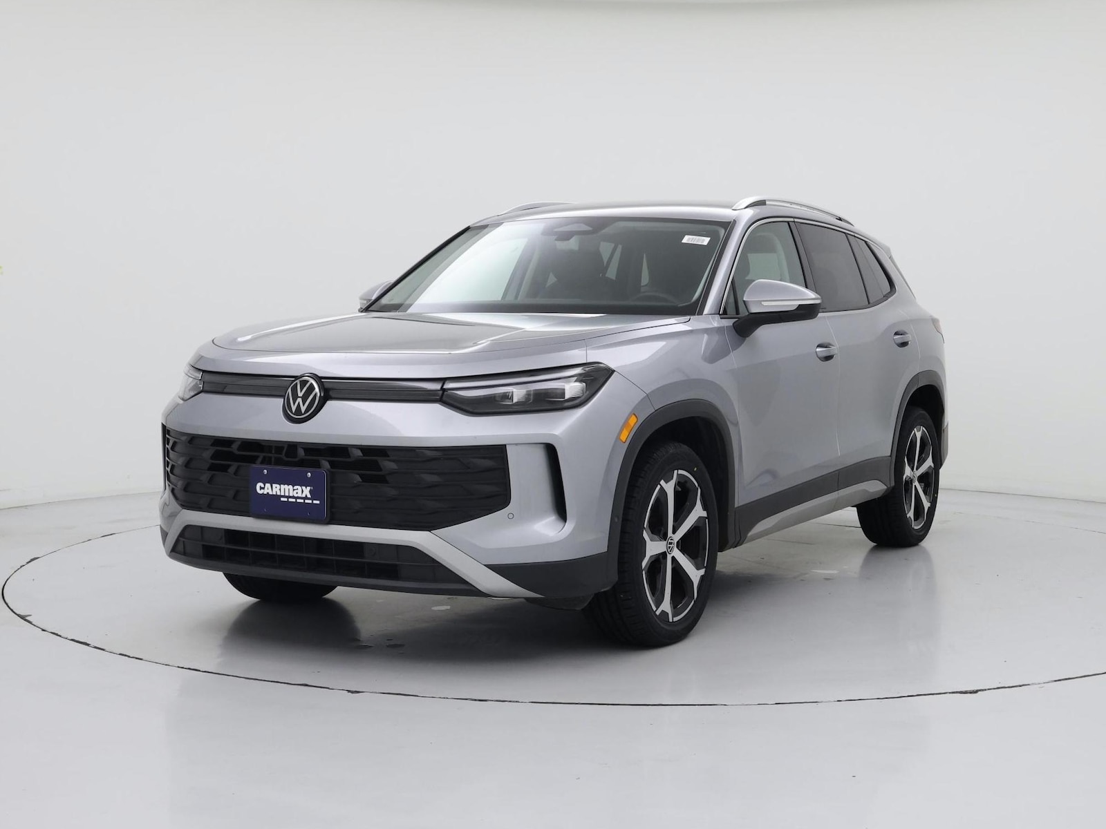 2026 Volkswagen Tiguan SE - Photo 5