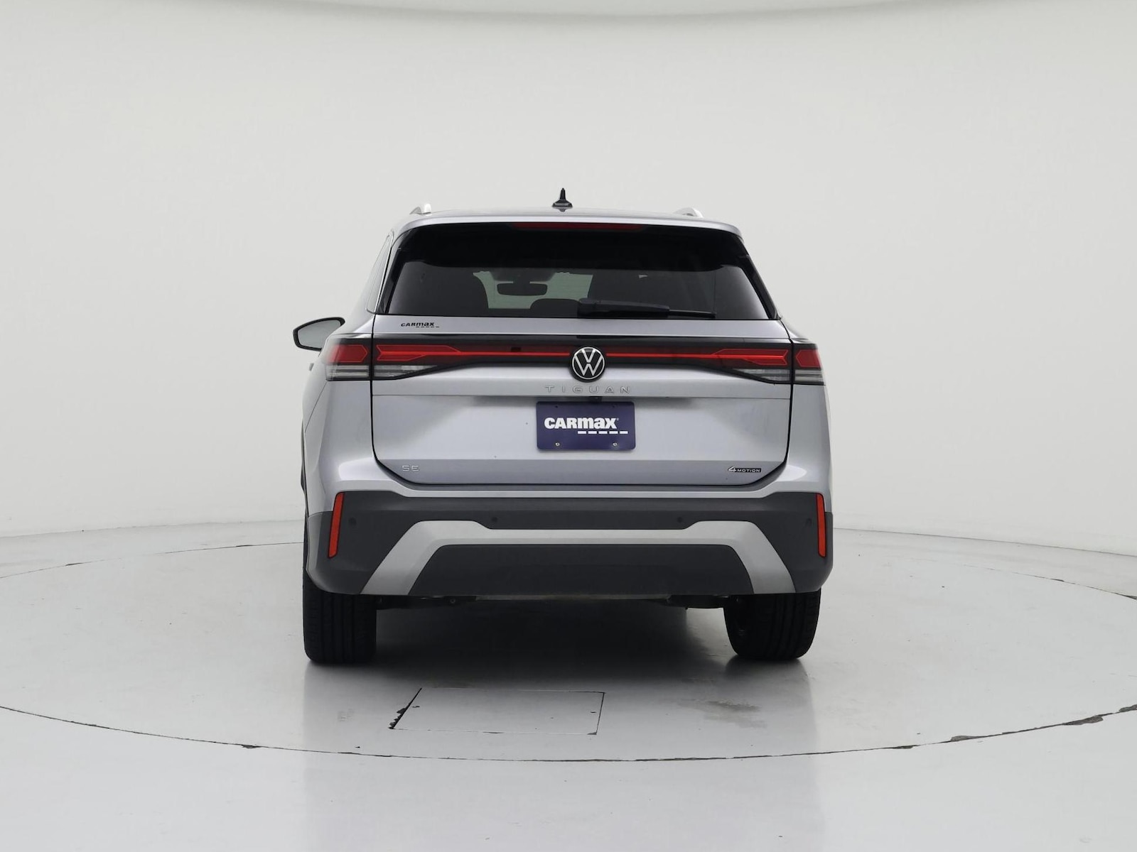 2026 Volkswagen Tiguan SE - Photo 7