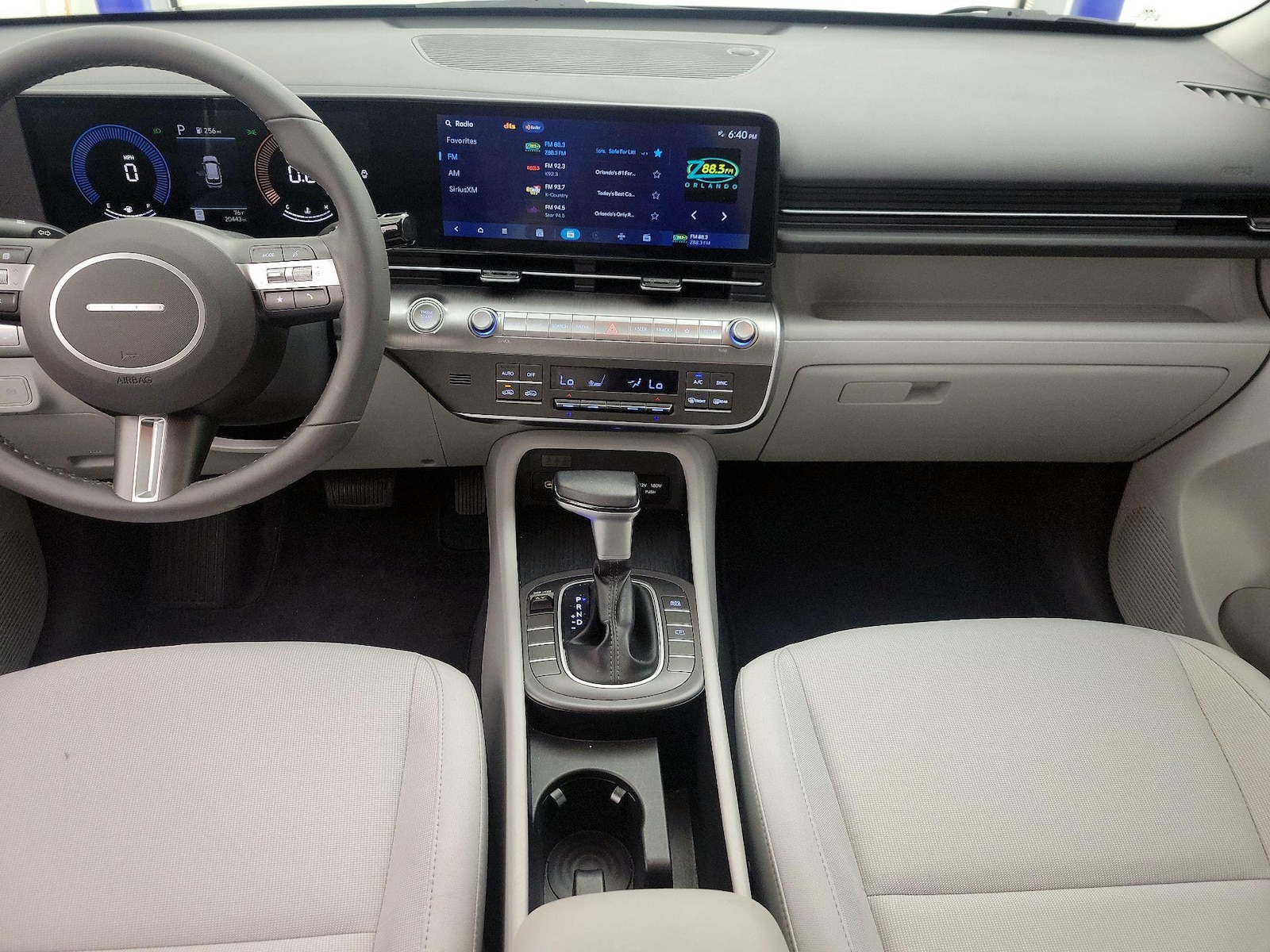 Apple CarPlay® & Android Auto™
