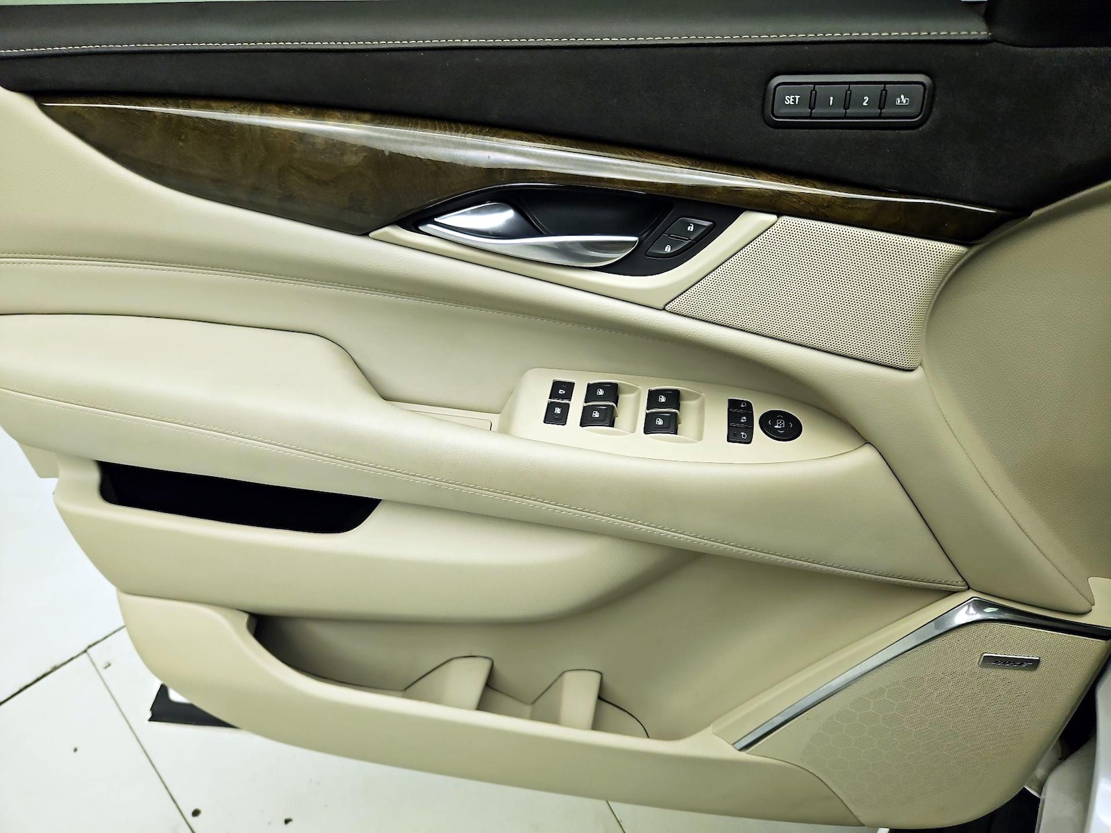 2018 Cadillac Escalade Premium Luxury - Photo 13