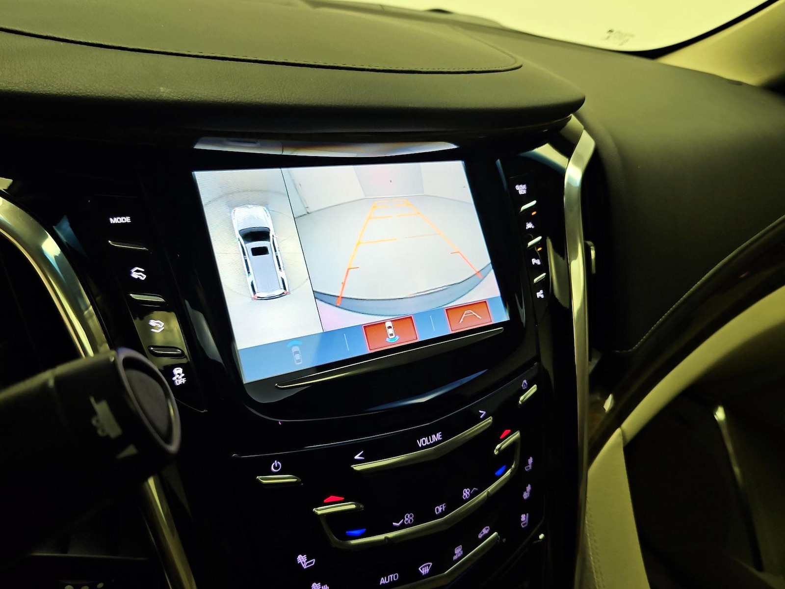 2018 Cadillac Escalade Premium Luxury - Photo 16