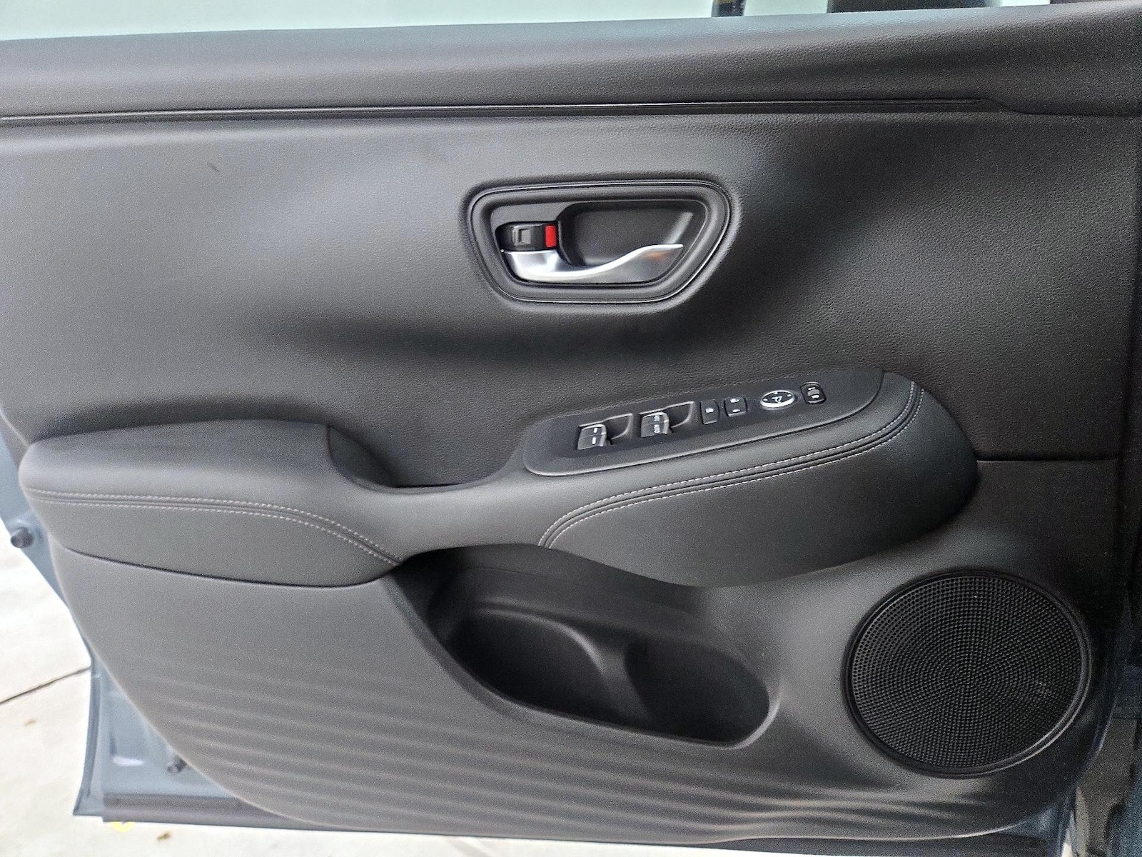 2024 Honda HR-V EX-L - Photo 13