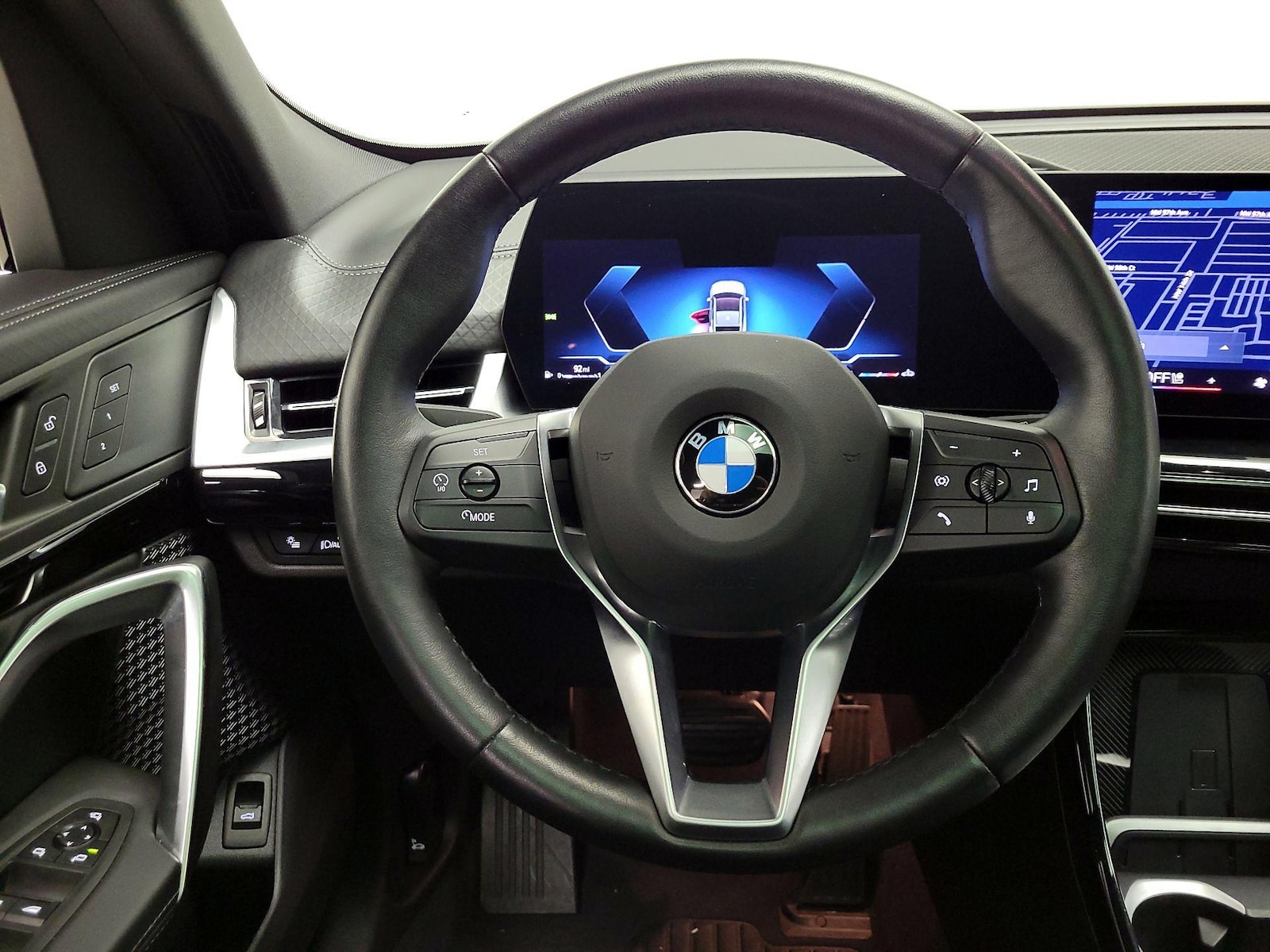 2024 BMW X2 28i - Photo 11