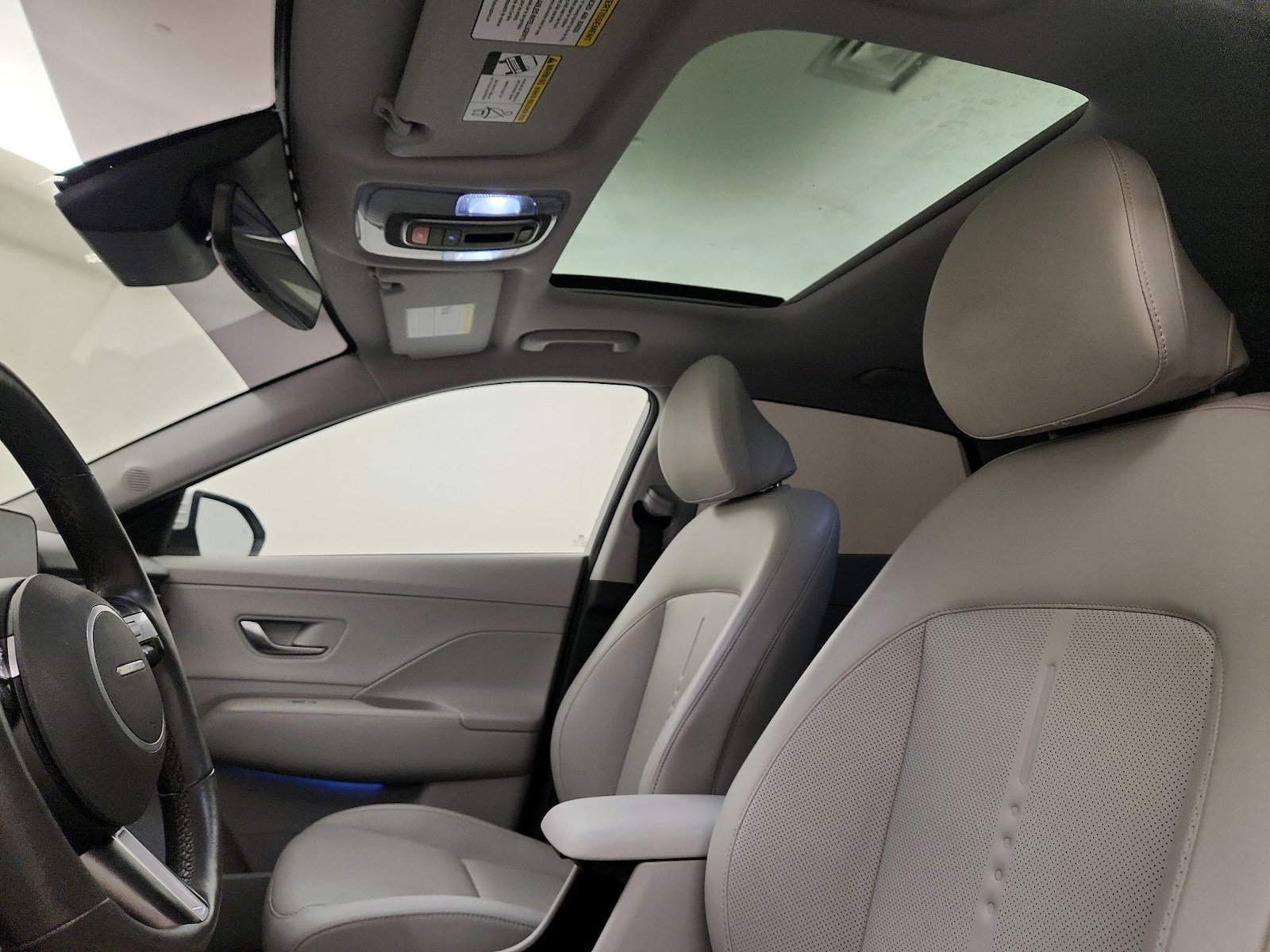 Sunroof(s) & Overhead Airbags