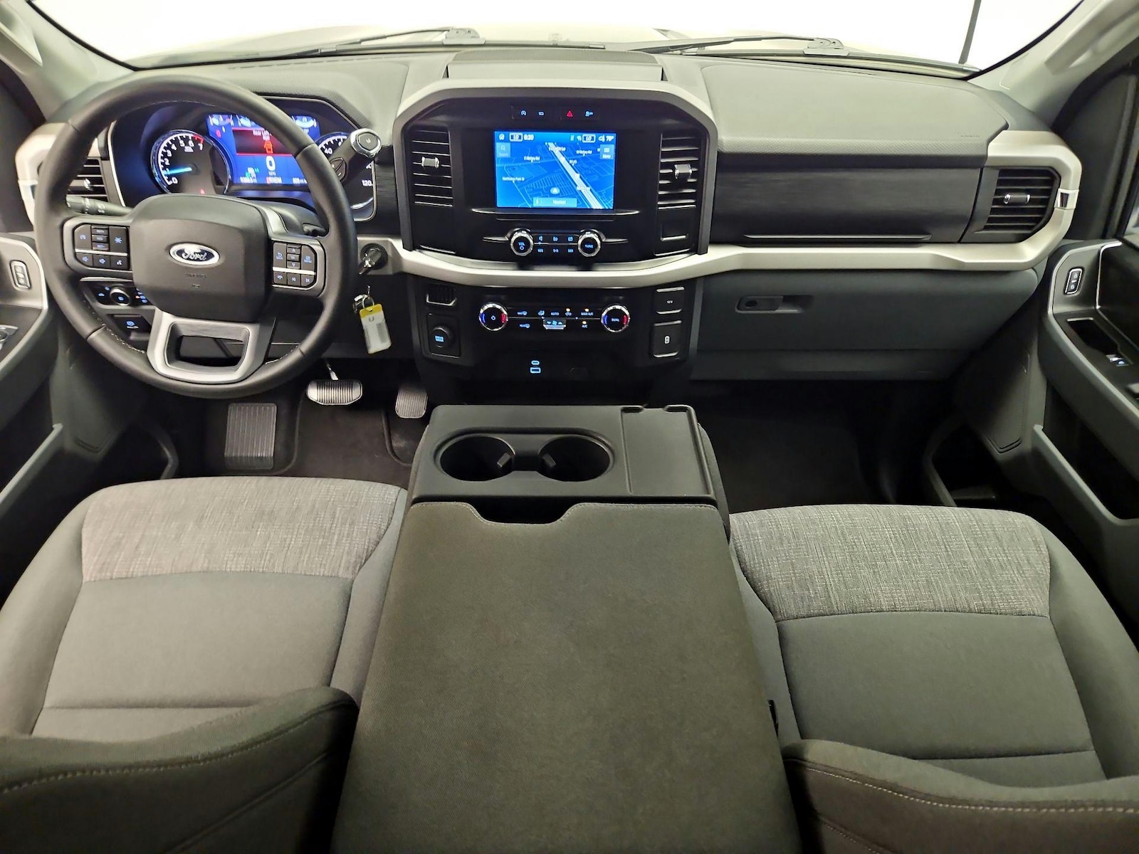 2023 Ford F-150 XLT - Photo 10