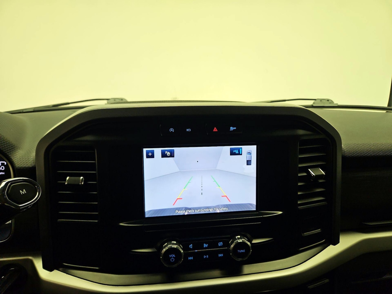 2023 Ford F-150 XLT - Photo 15