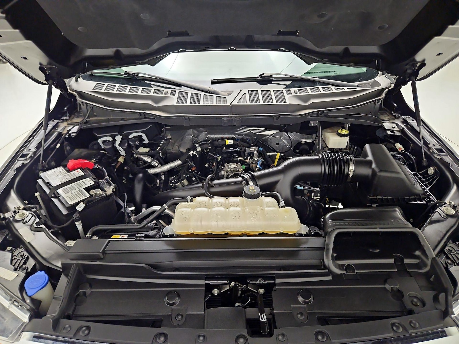 2023 Ford F-150 XLT - Photo 21