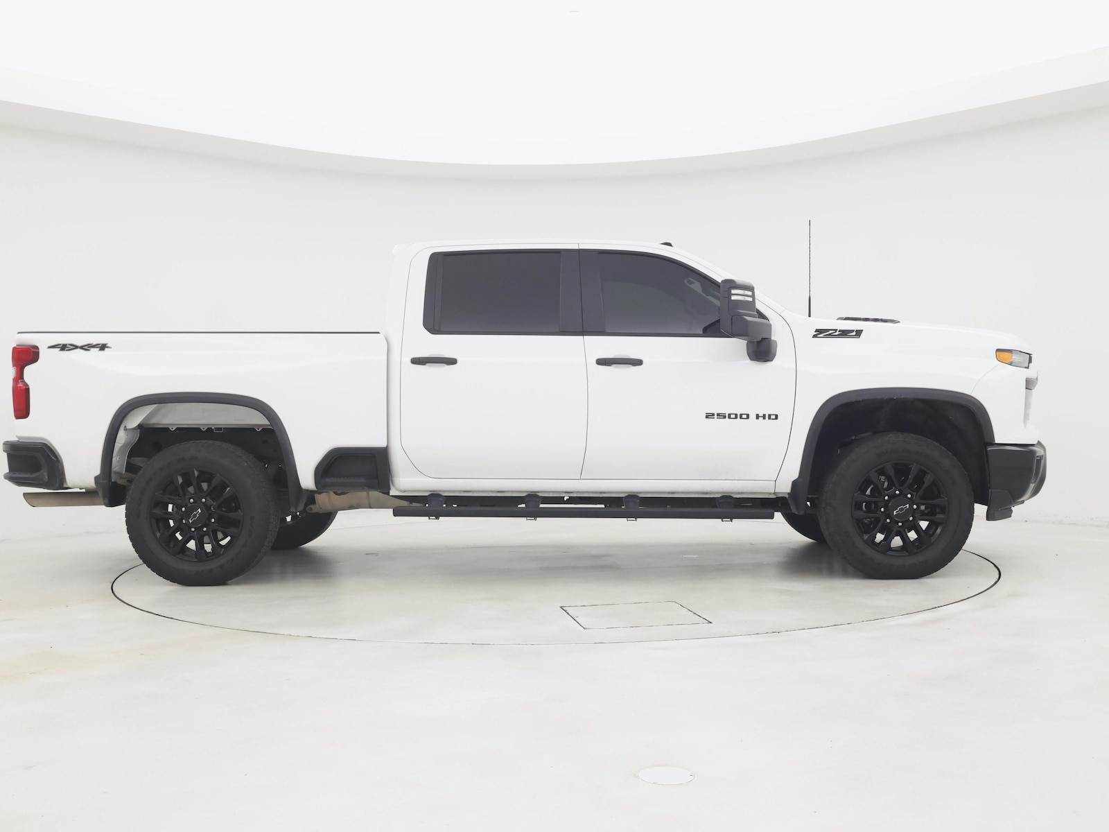 2025 Chevrolet Silverado 2500HD Custom - Photo 8
