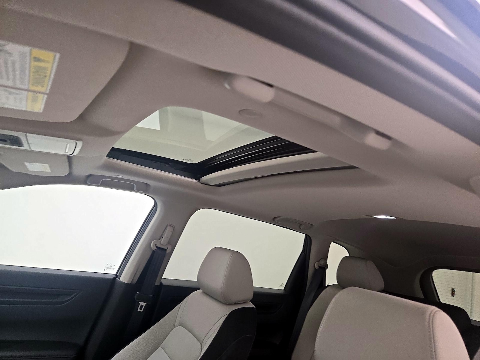 Sunroof(s) & Overhead Airbags