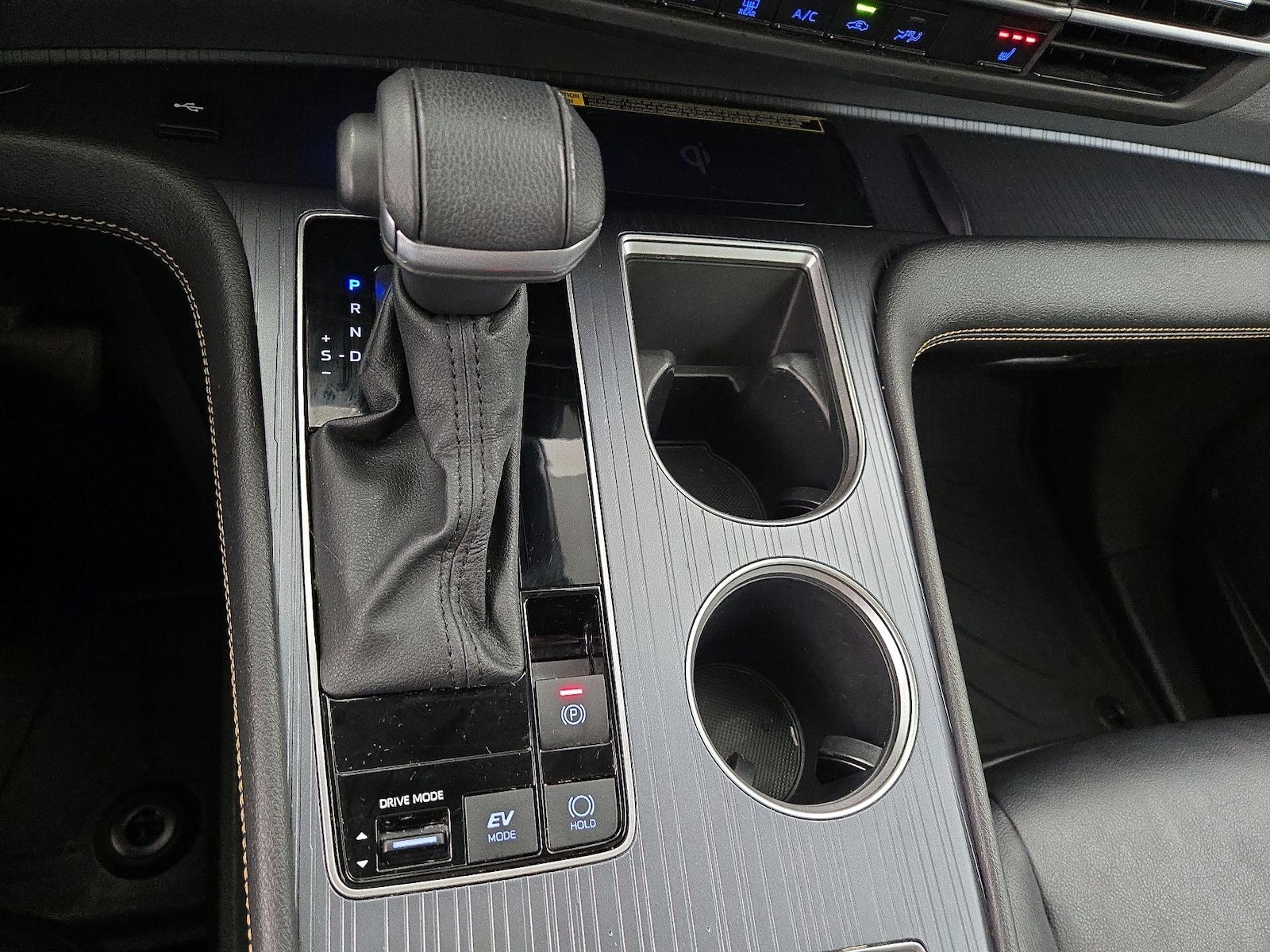 2024 Toyota Sienna Woodland Edition - Photo 19
