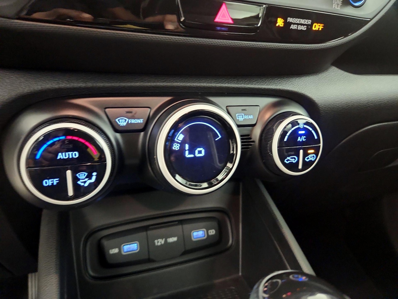2022 Hyundai Venue Limited - Photo 17