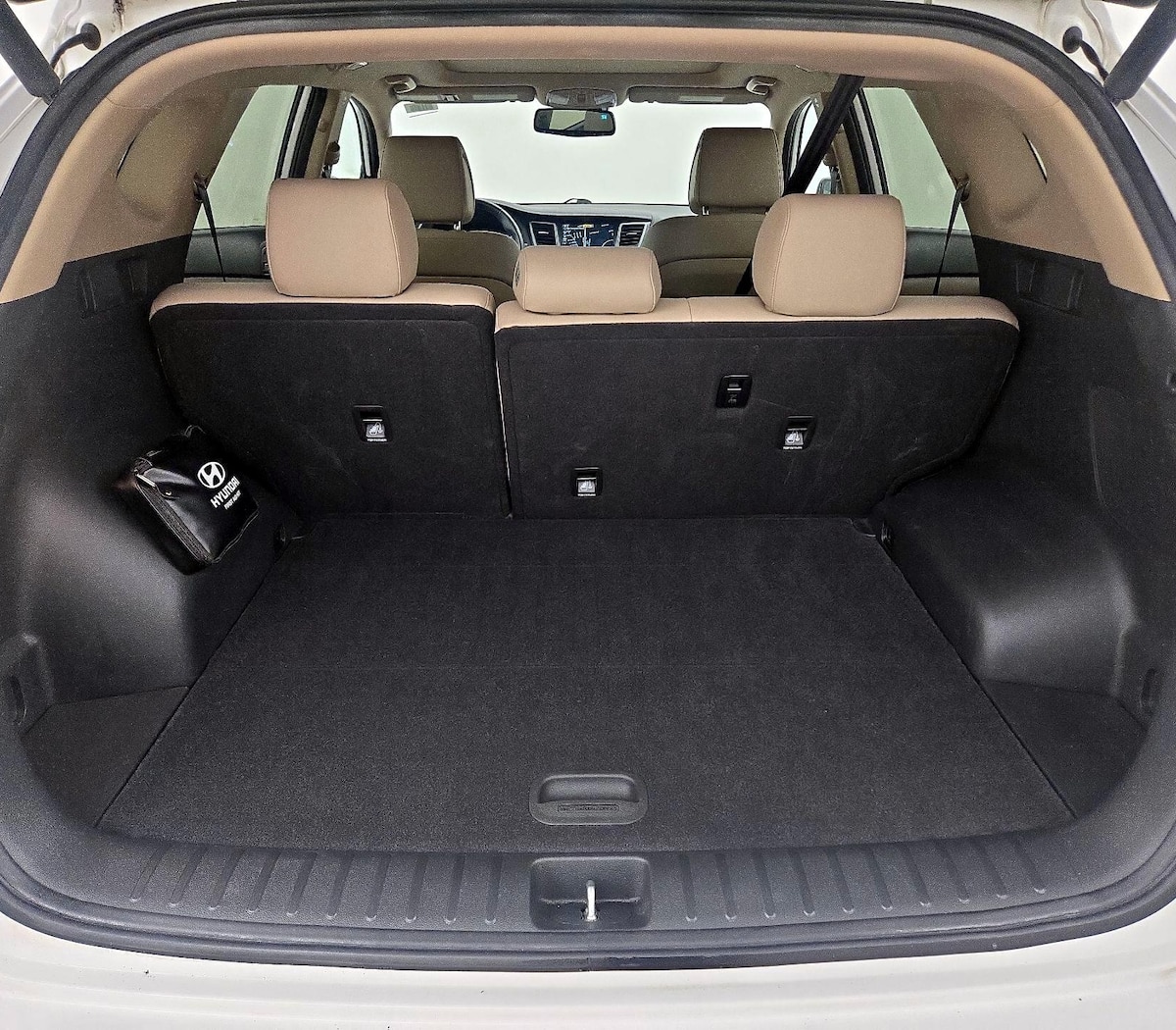 Trunk/Cargo (Seats Up)