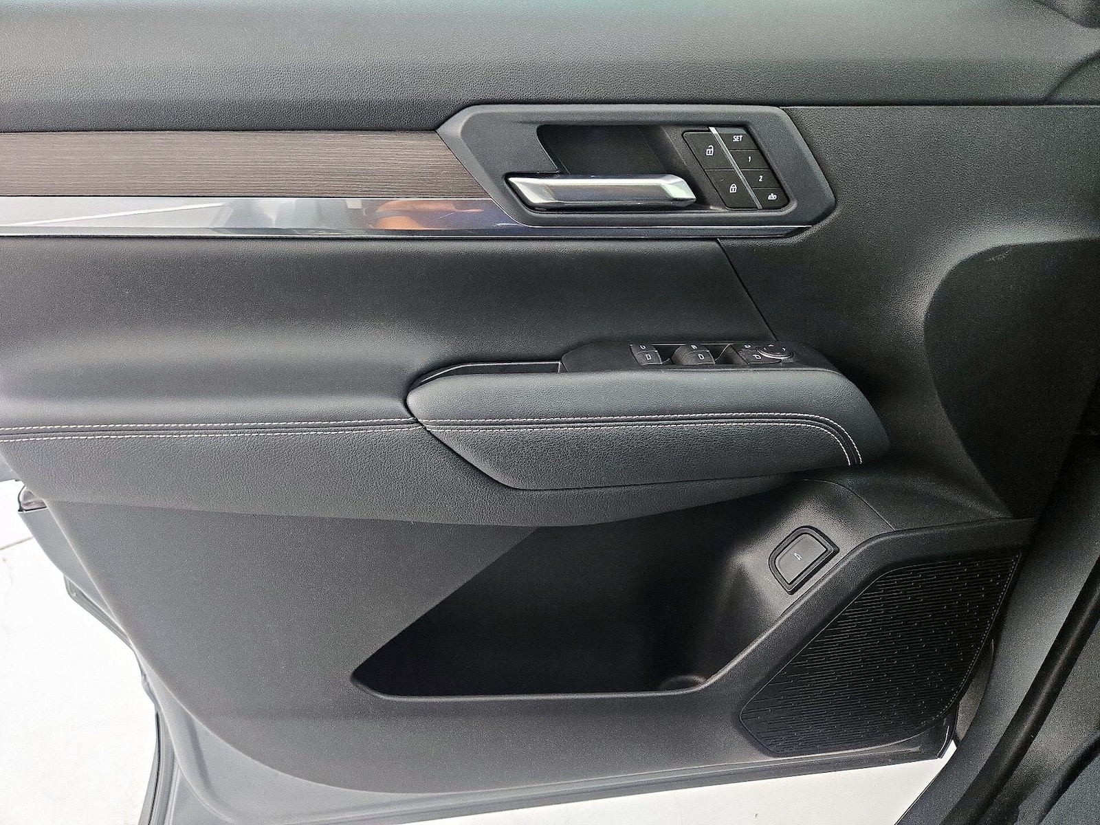 2026 GMC Terrain Denali - Photo 13