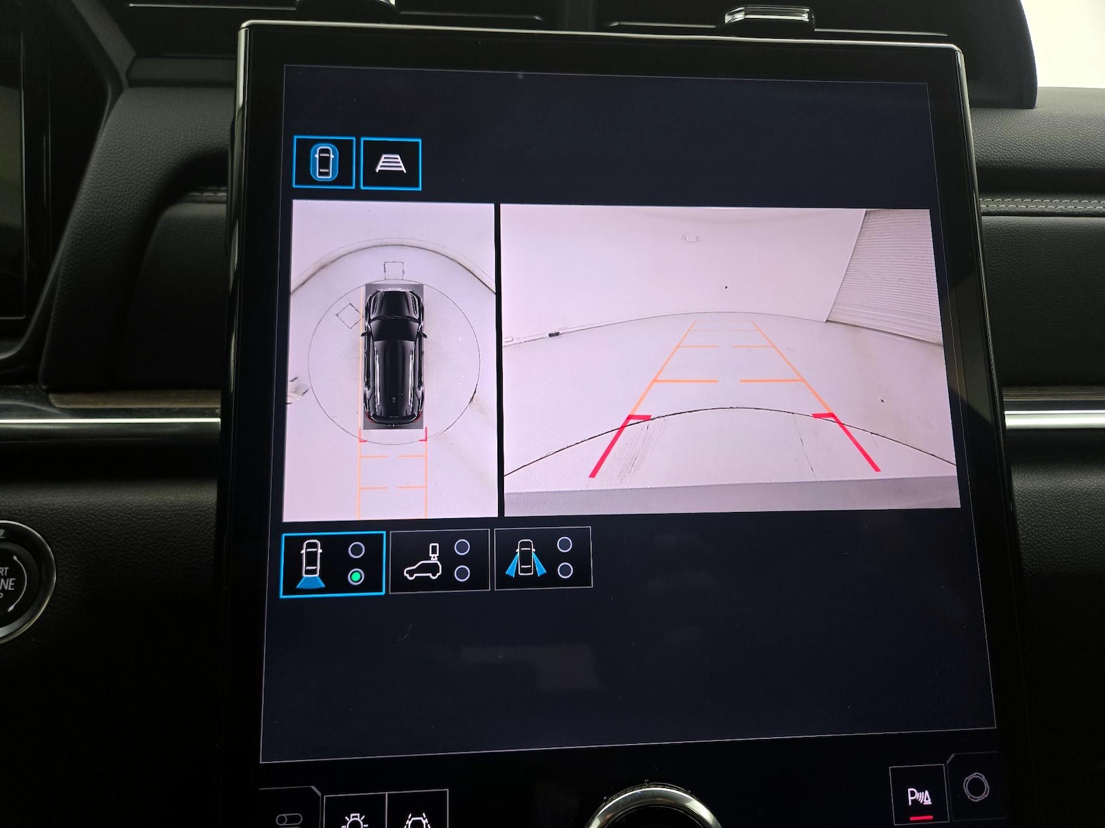 2026 GMC Terrain Denali - Photo 16