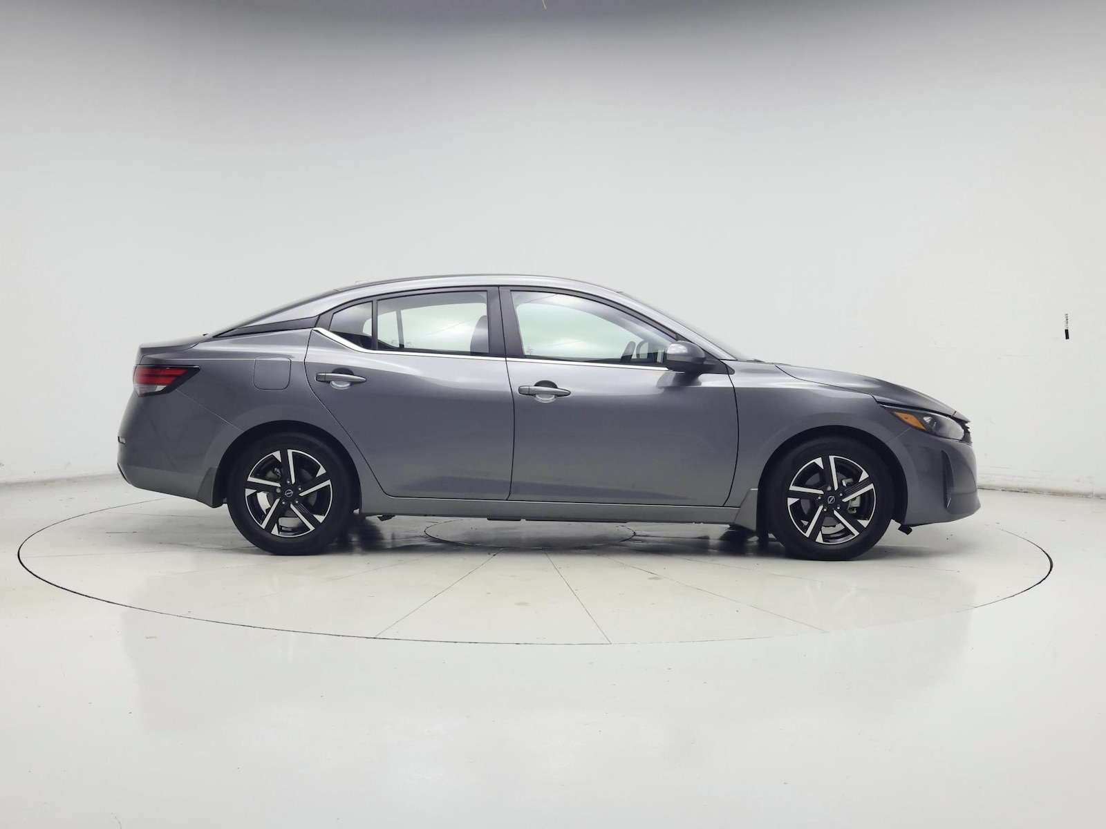 2025 Nissan Sentra SV - Photo 8