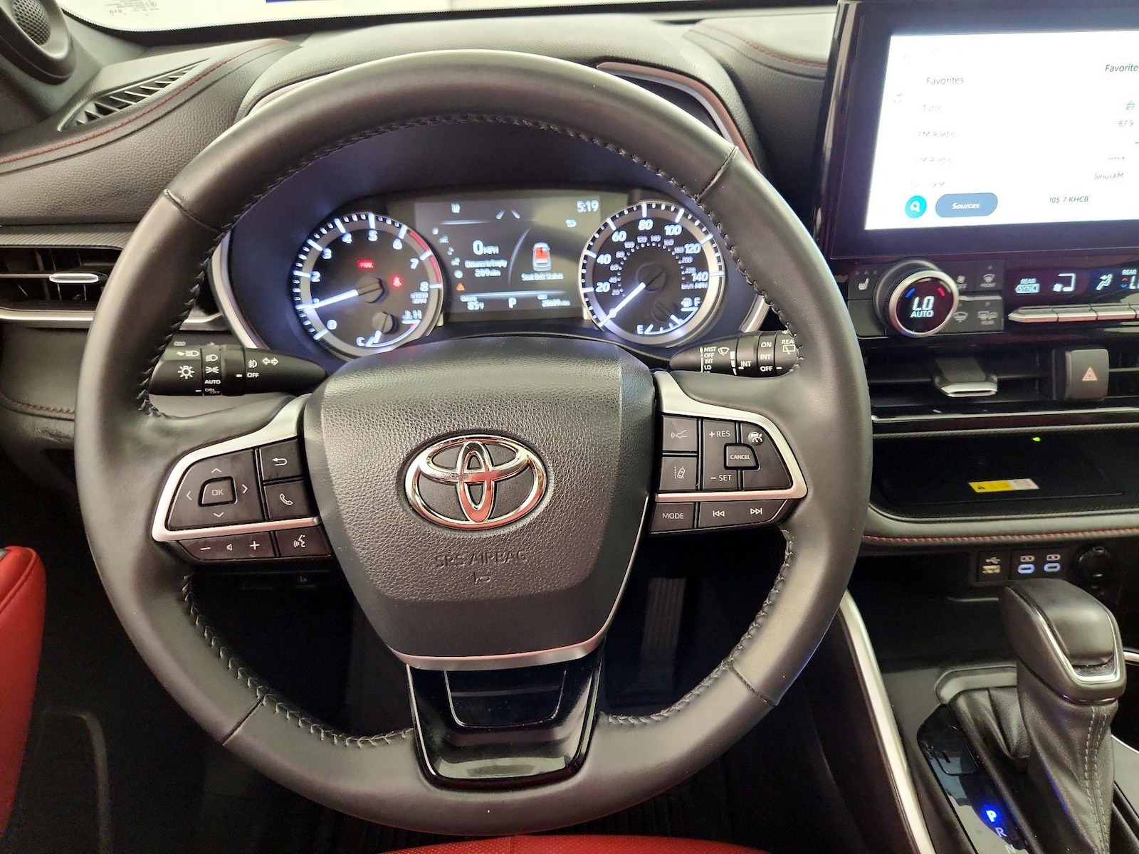 2023 Toyota Highlander XSE - Photo 11