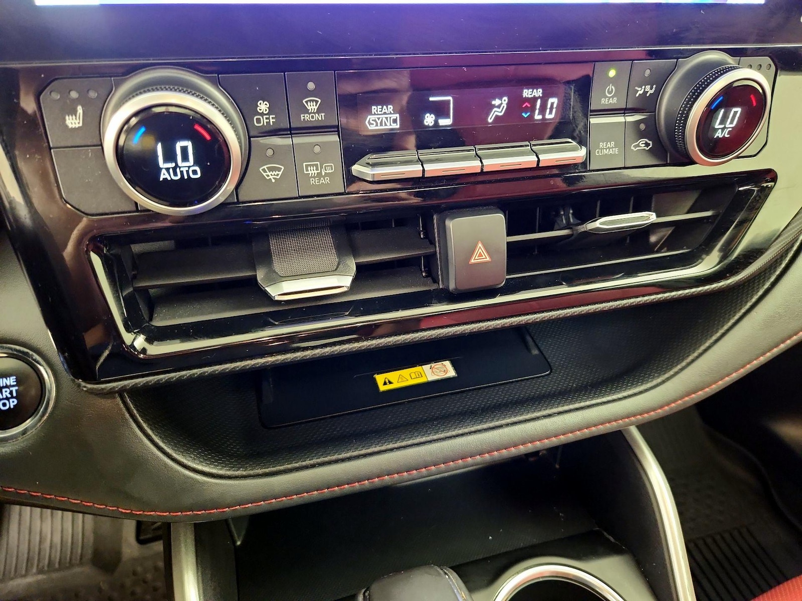 2023 Toyota Highlander XSE - Photo 17
