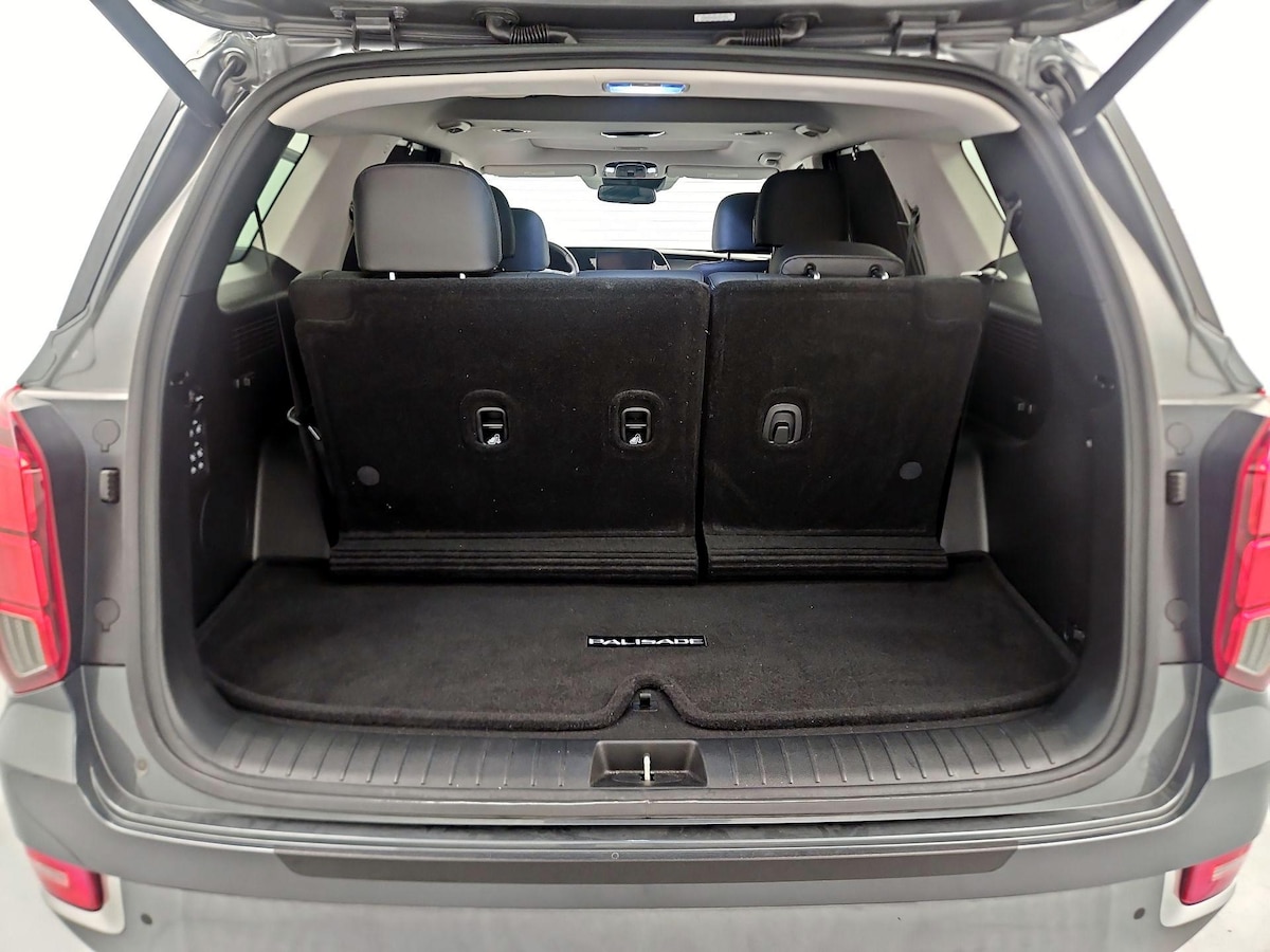Trunk/Cargo (Seats Up)