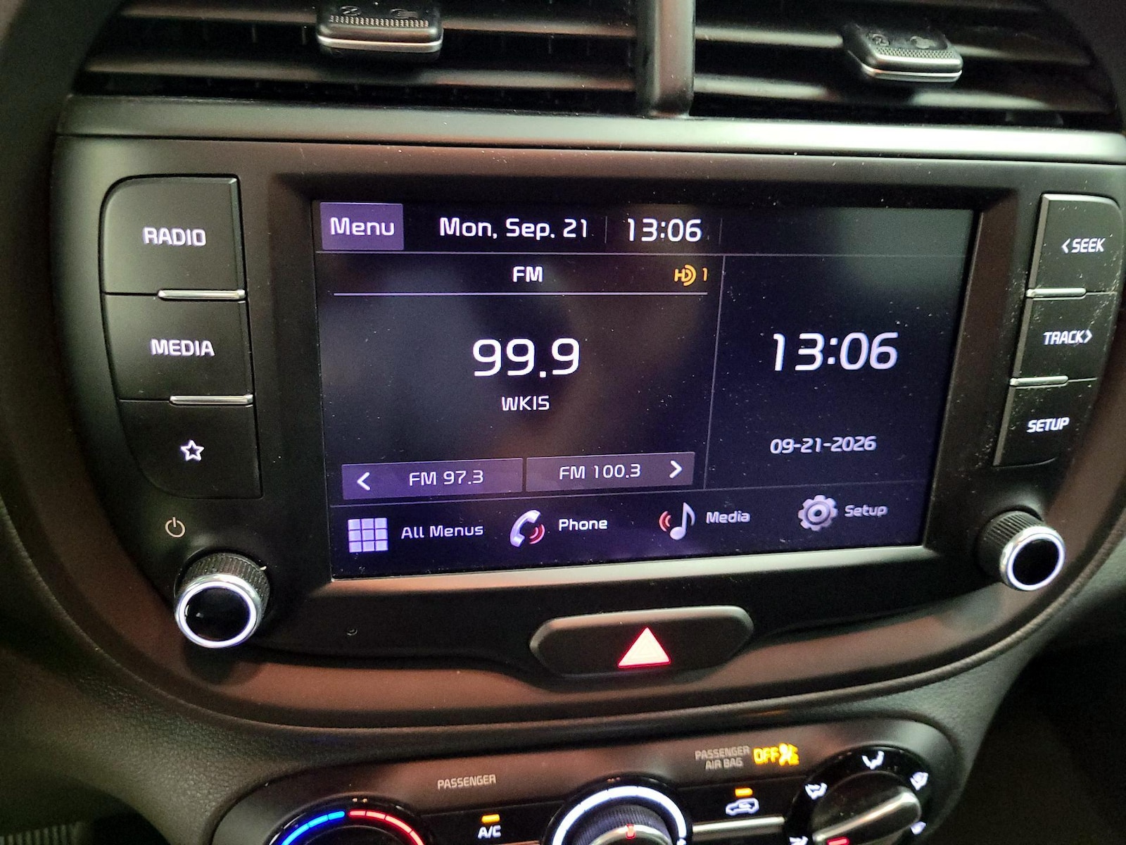 2023 Kia Soul LX - Photo 15