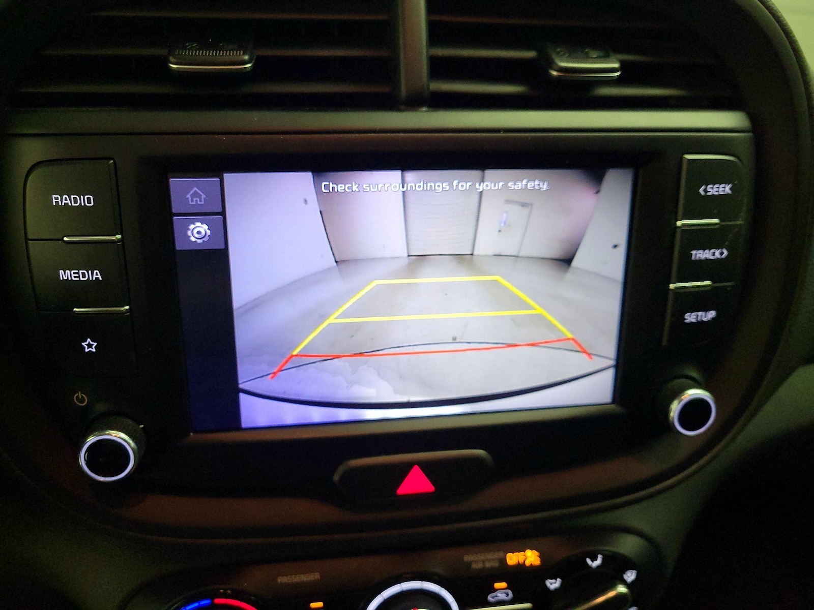 2023 Kia Soul LX - Photo 16