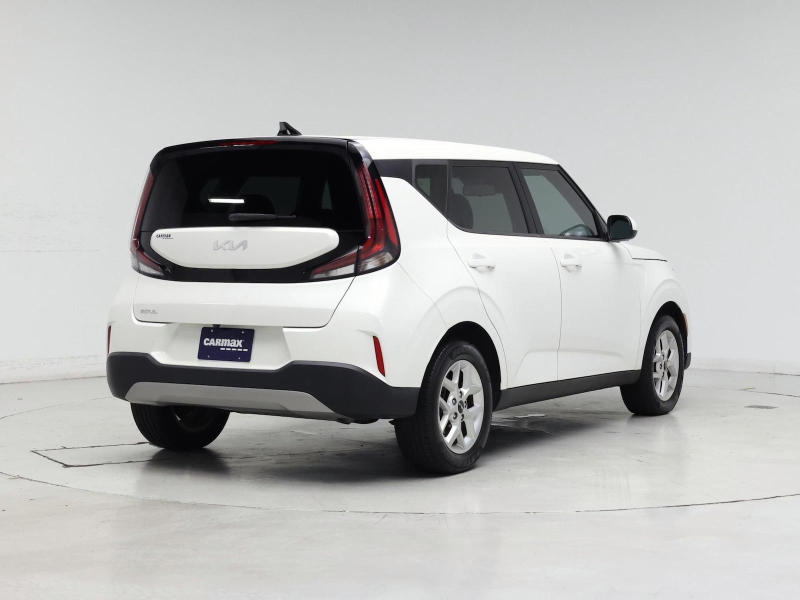 2023 Kia Soul LX - Photo 9