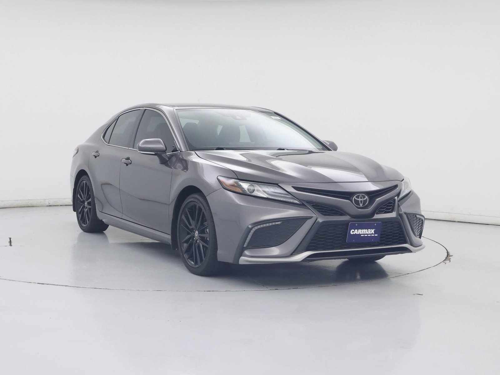 2024 Toyota Camry XSE - Photo 2