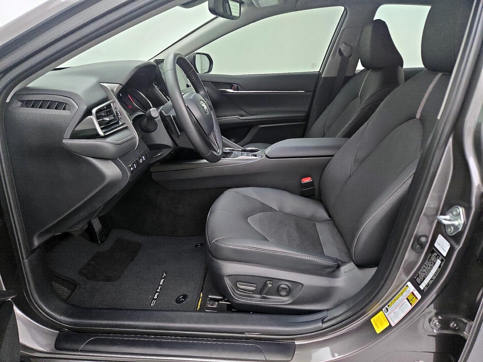 2024 Toyota Camry XSE - Photo 12