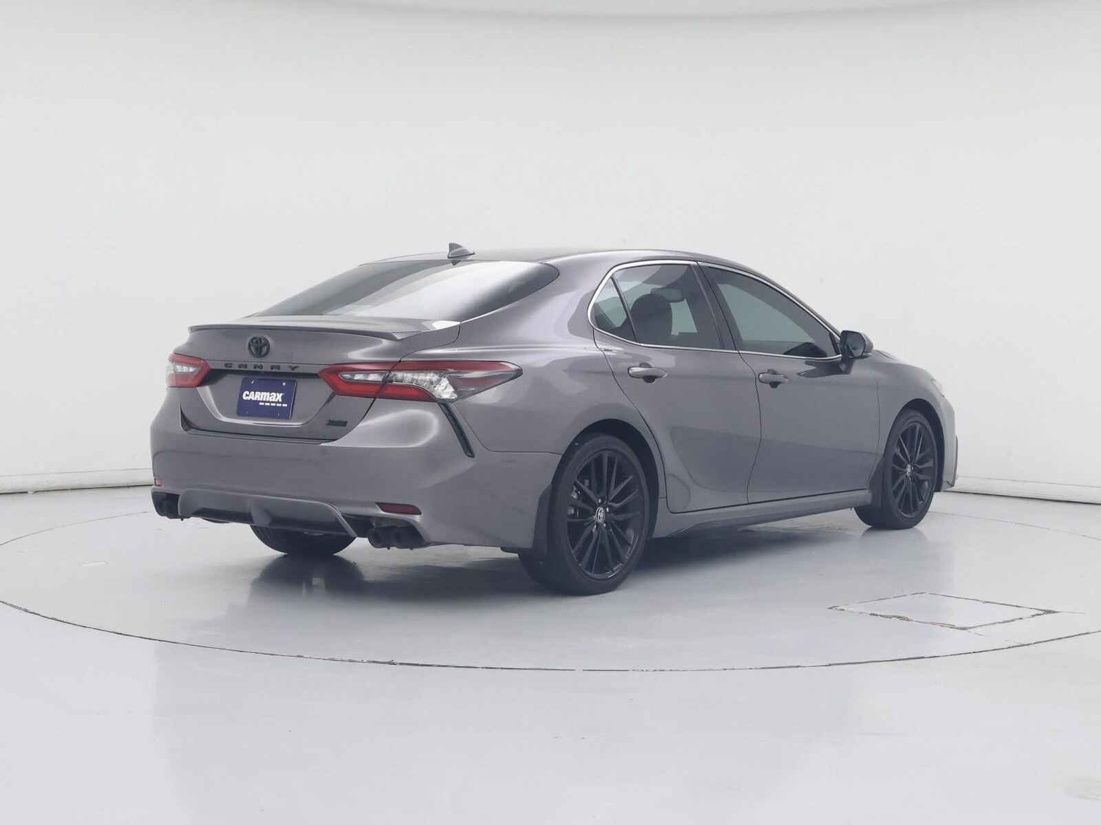 2024 Toyota Camry XSE - Photo 9