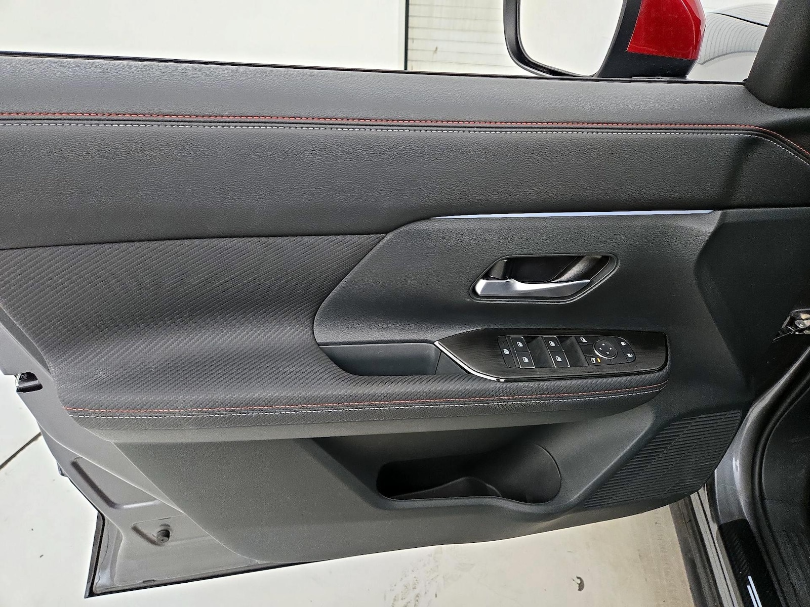 2025 Nissan Kicks SR - Photo 13