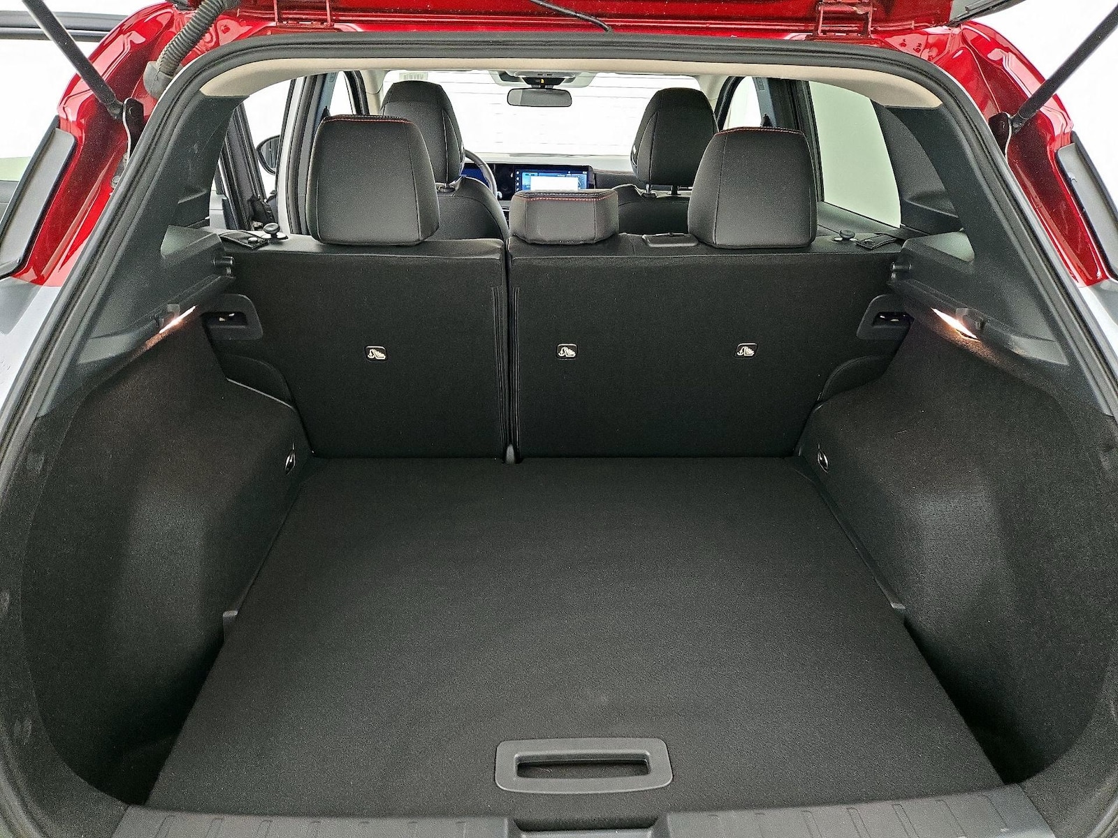 2025 Nissan Kicks SR - Photo 22