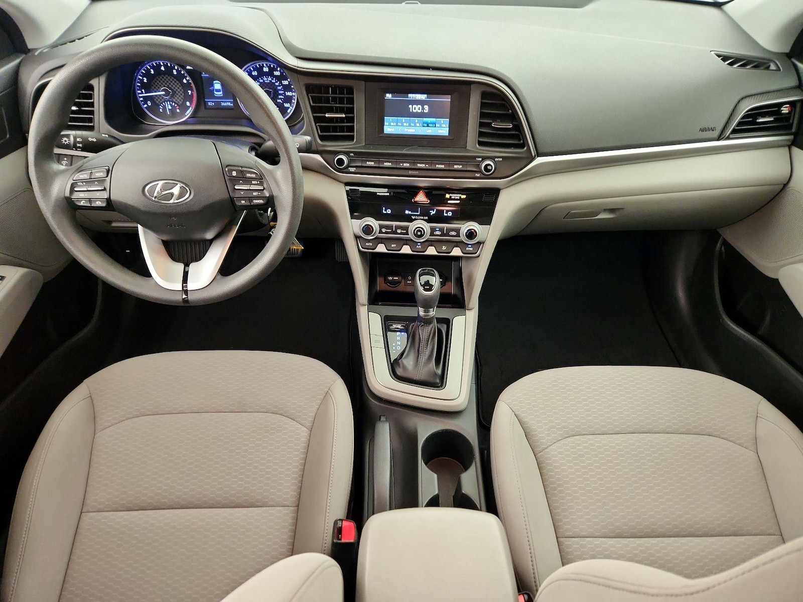 2020 Hyundai Elantra SE - Photo 10