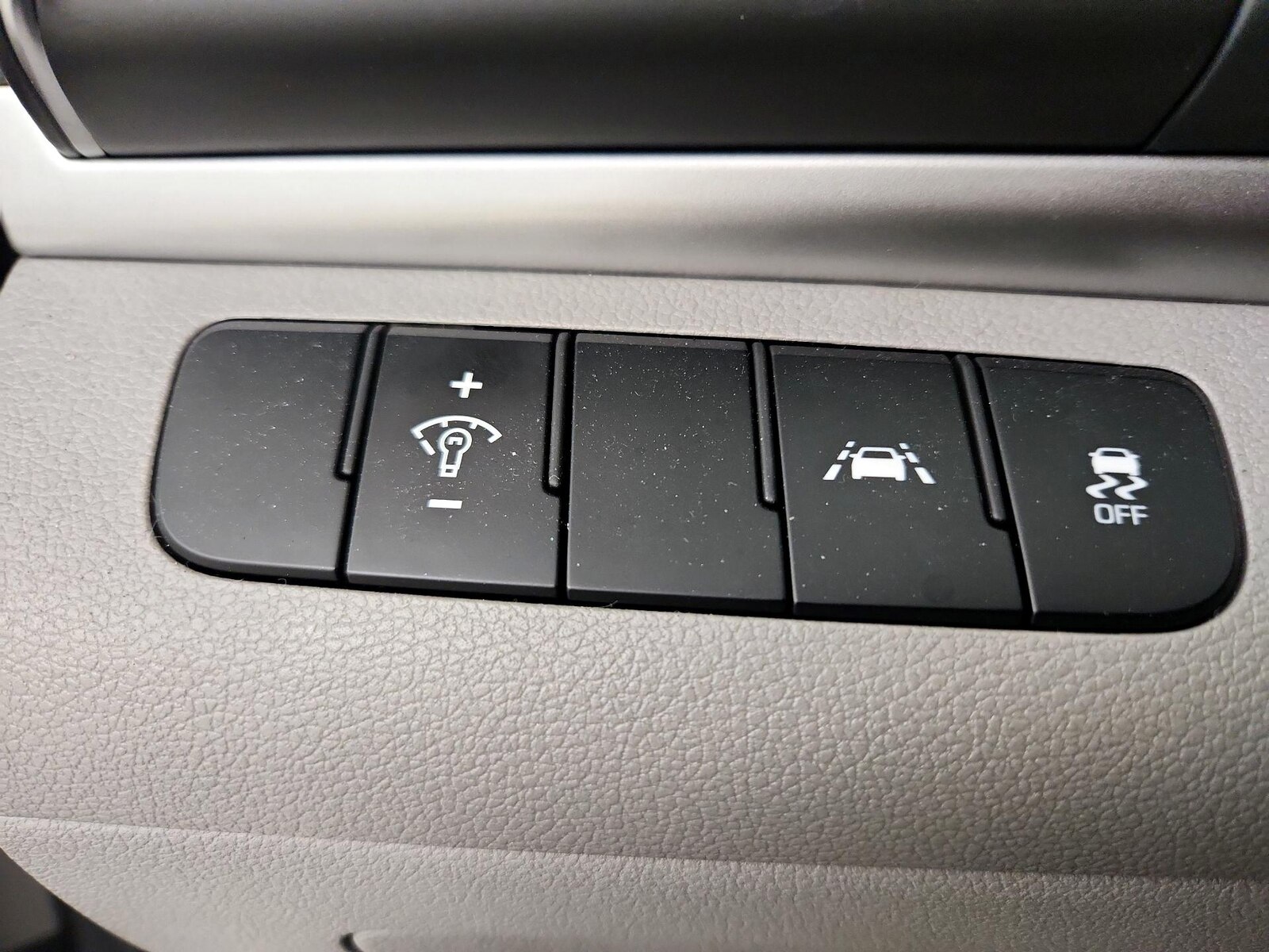 2020 Hyundai Elantra SE - Photo 14