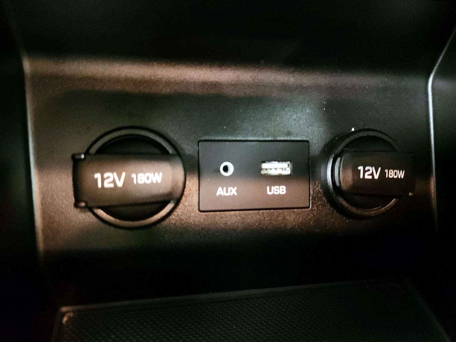 2020 Hyundai Elantra SE - Photo 19