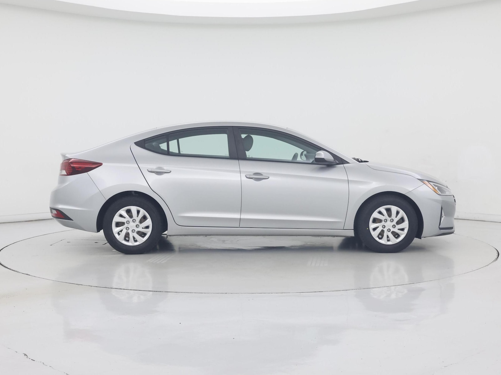 2020 Hyundai Elantra SE - Photo 8