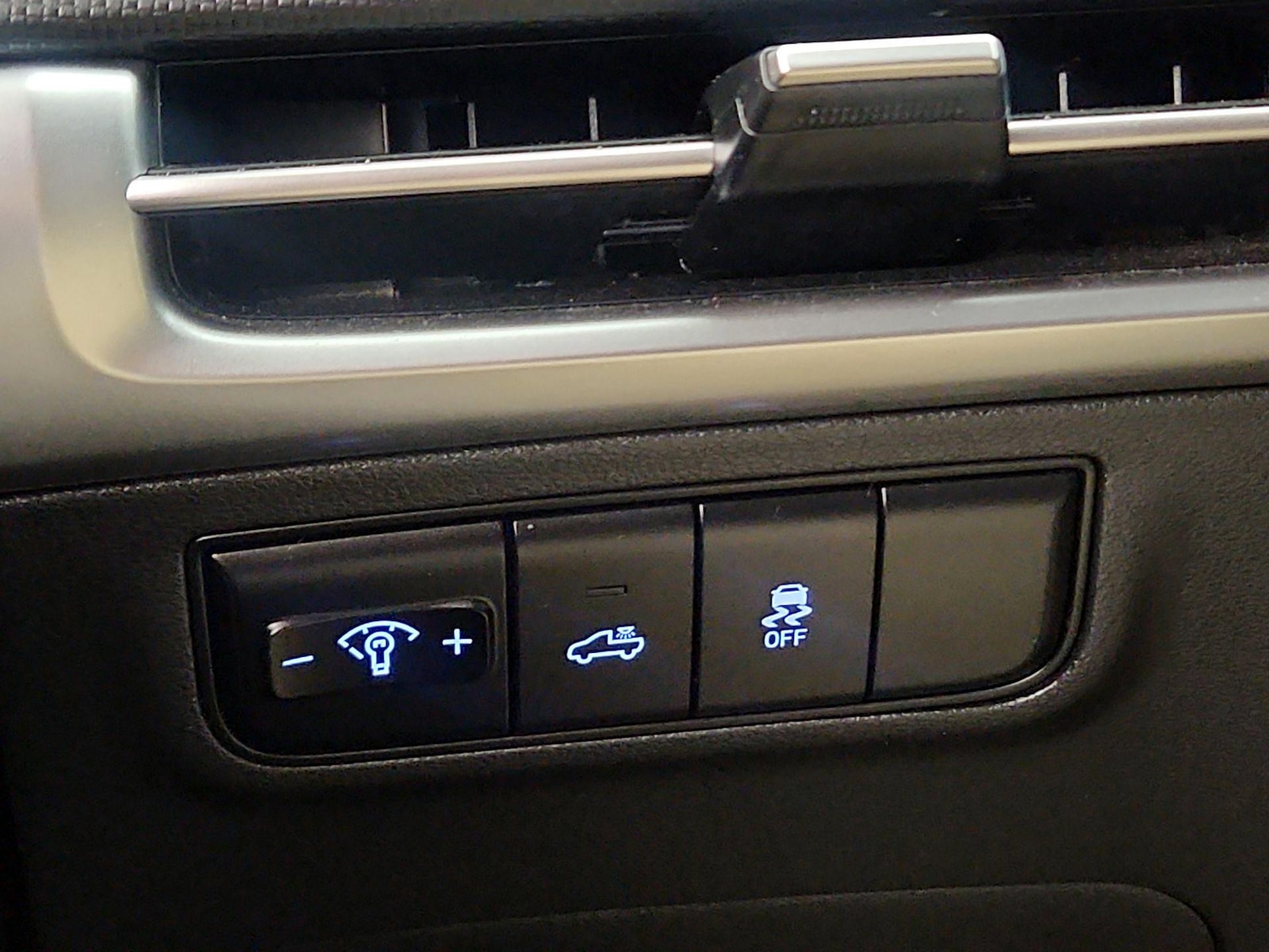 2025 Hyundai Santa Cruz SEL Activity - Photo 14