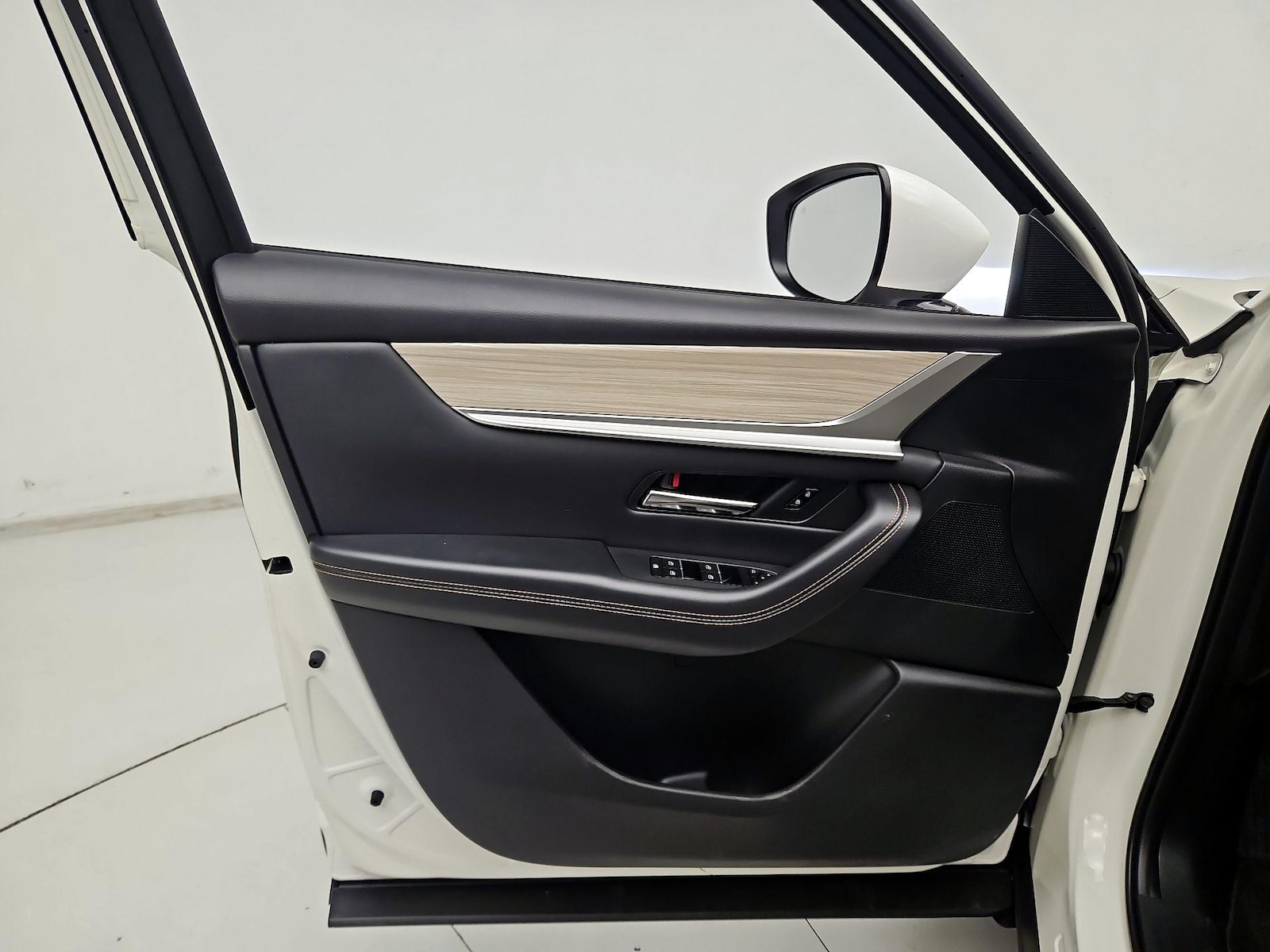 2026 Mazda CX-90 Preferred Package - Photo 13