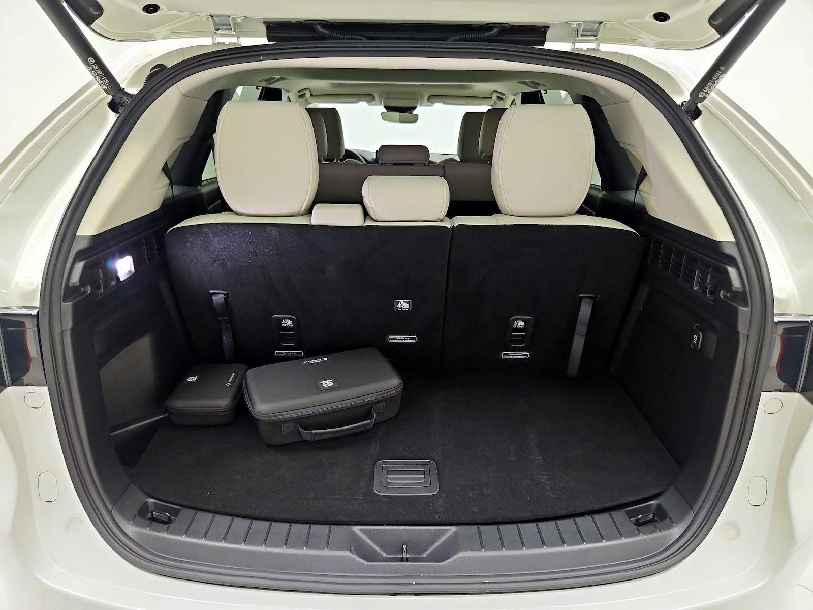 2026 Mazda CX-90 Preferred Package - Photo 19